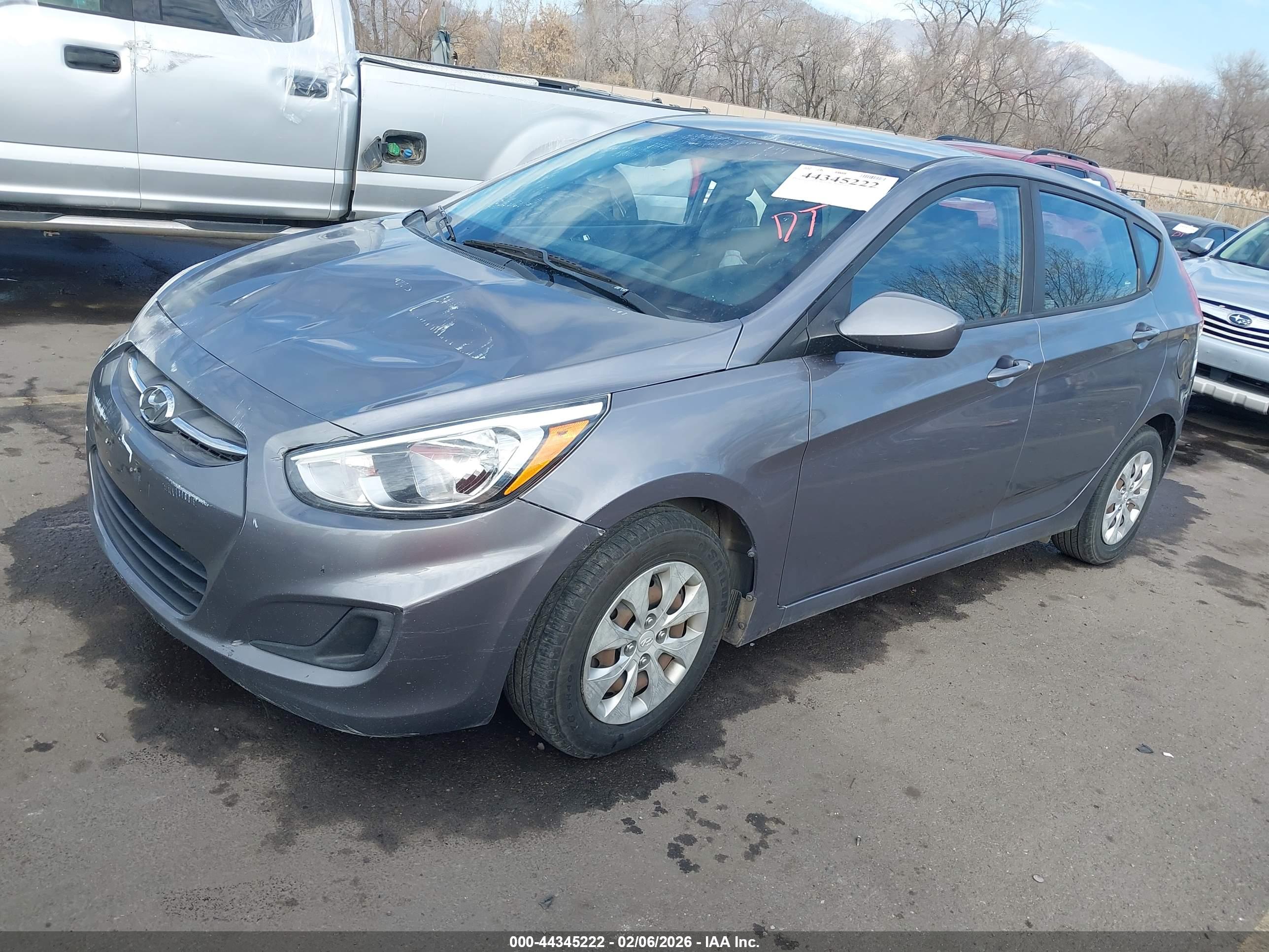 HYUNDAI ACCENT image 2