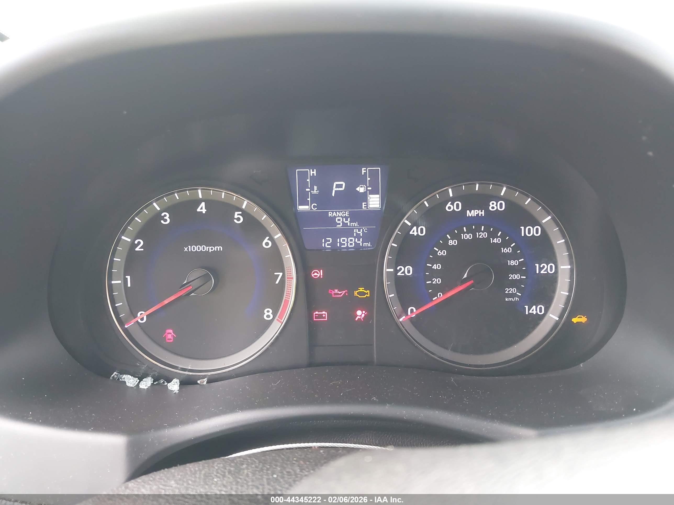 HYUNDAI ACCENT image 7