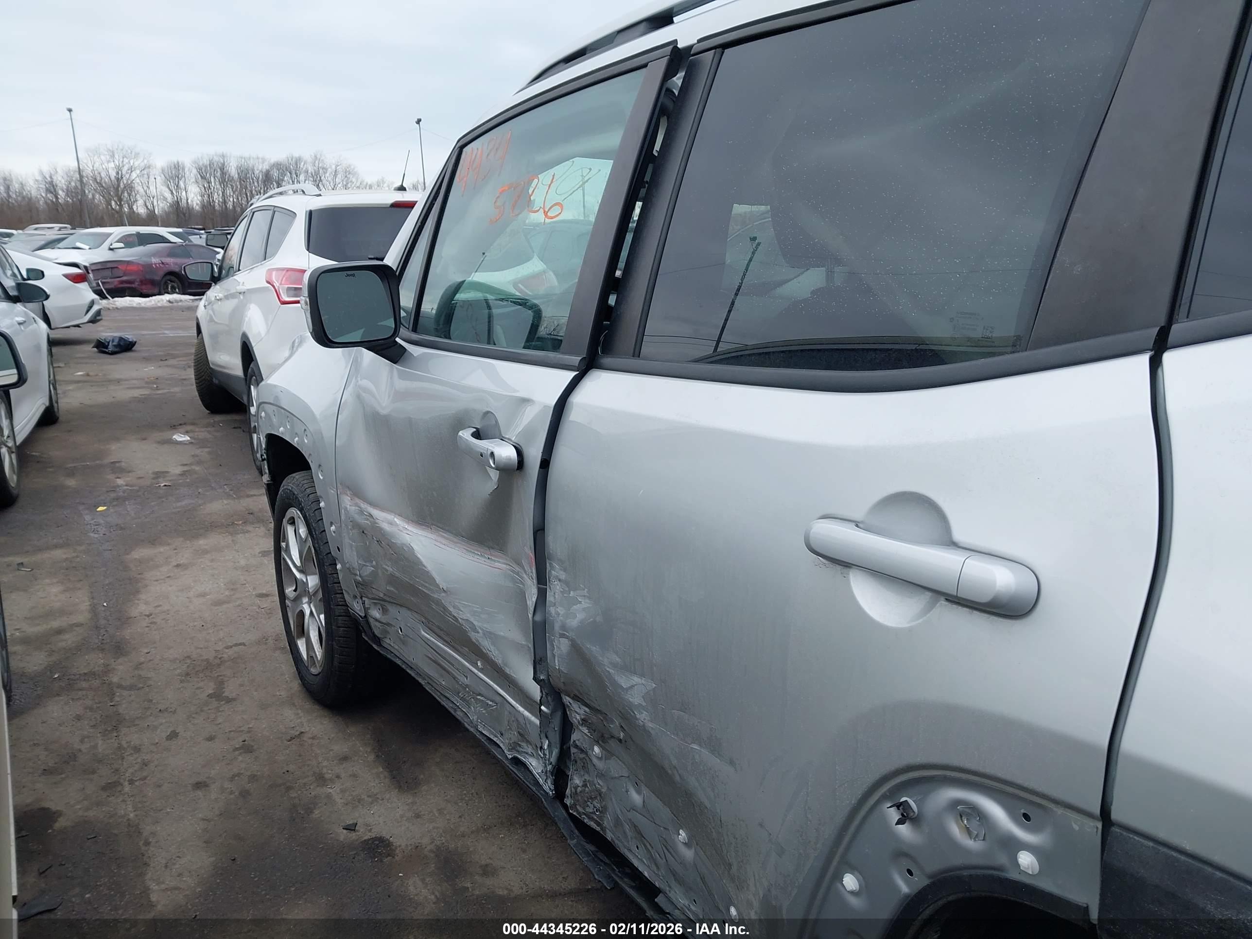 JEEP RENEGADE image 6