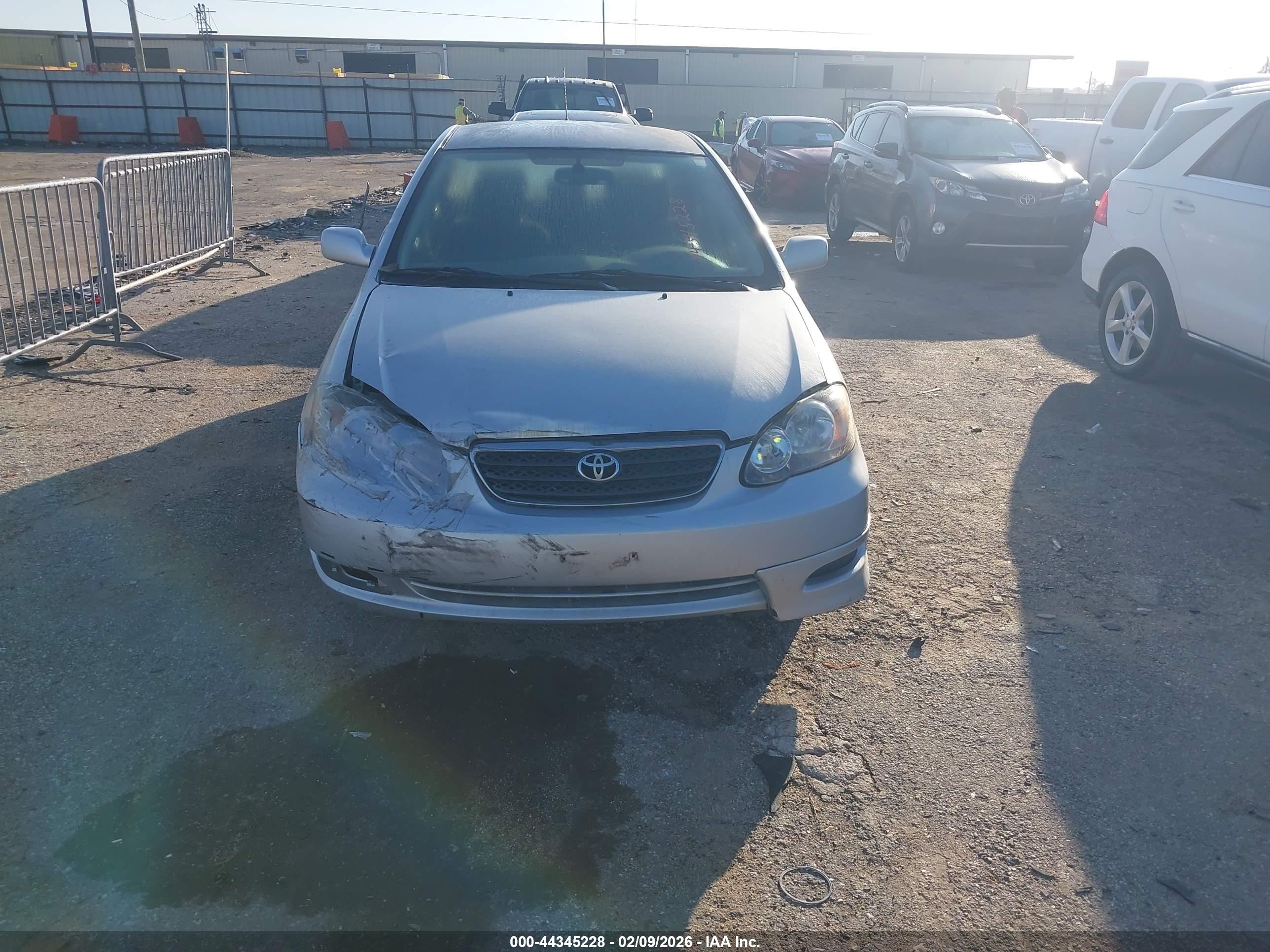 TOYOTA COROLLA image 6
