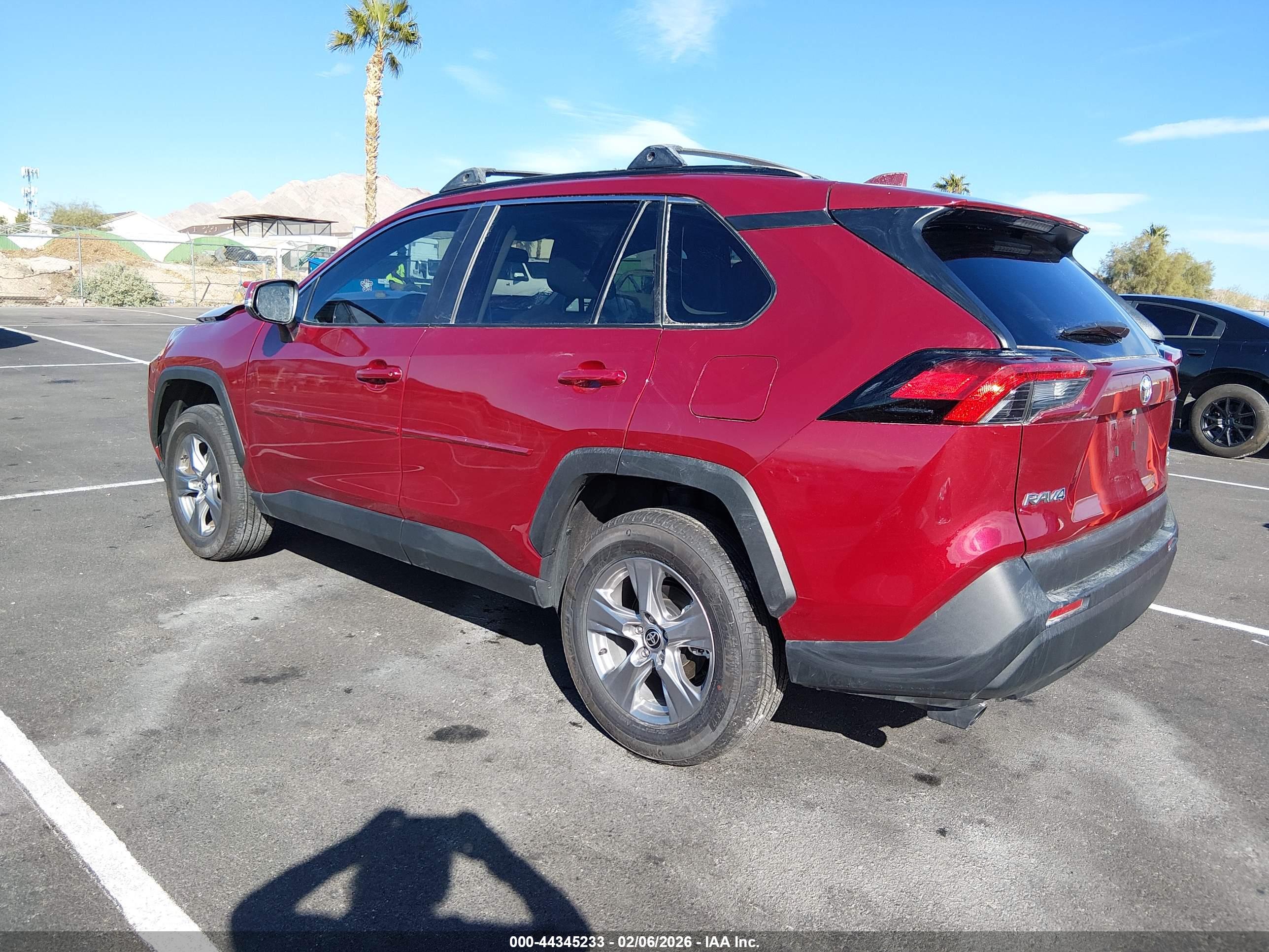TOYOTA RAV4 image 3