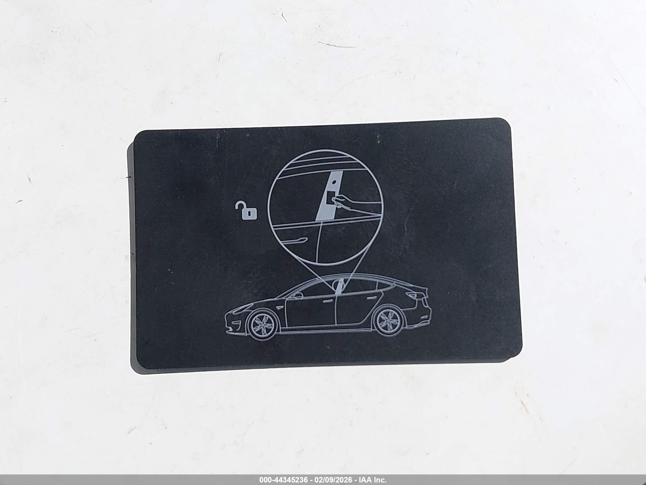 TESLA MODEL image 11