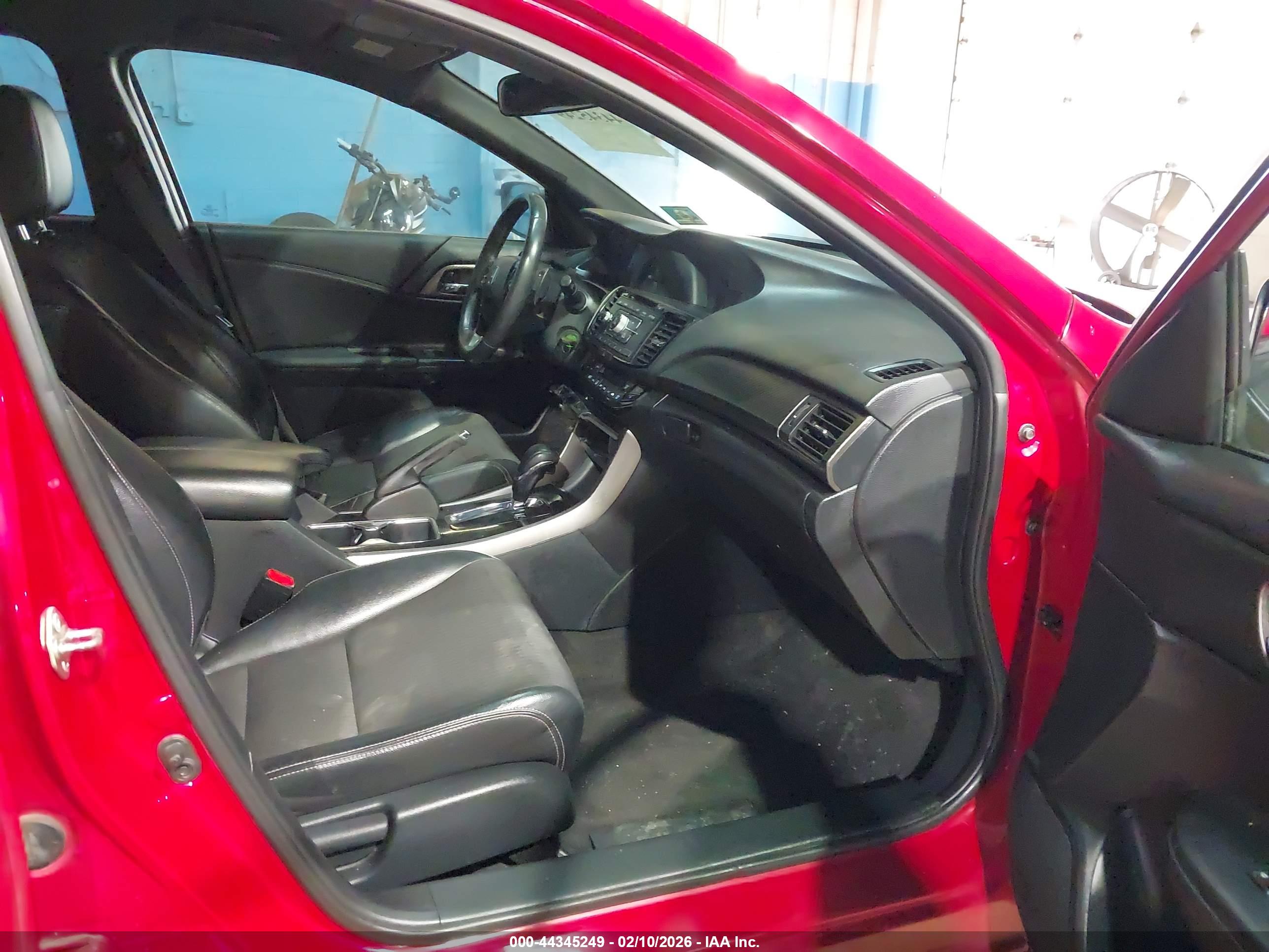 HONDA ACCORD image 5