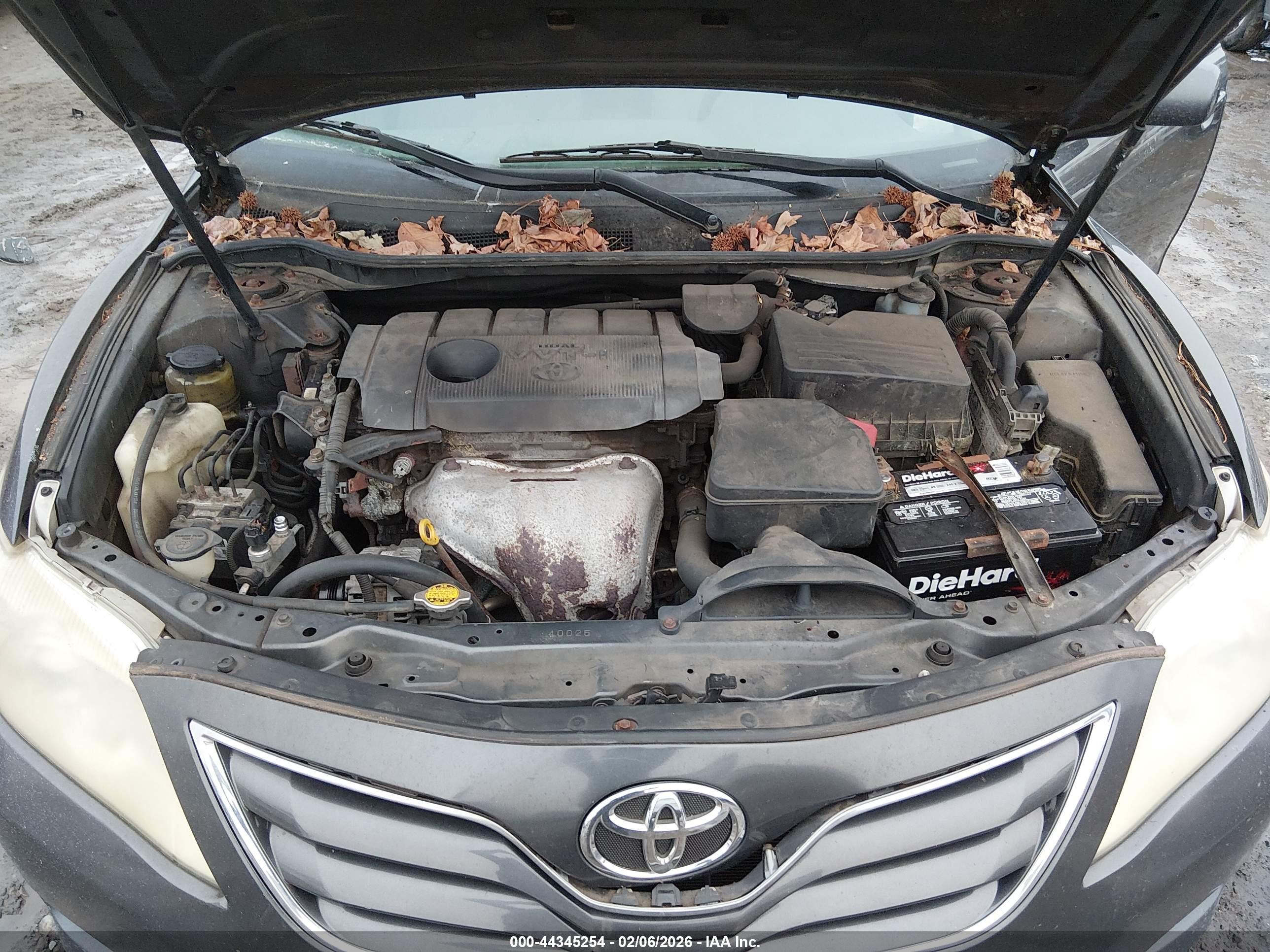 TOYOTA CAMRY image 10
