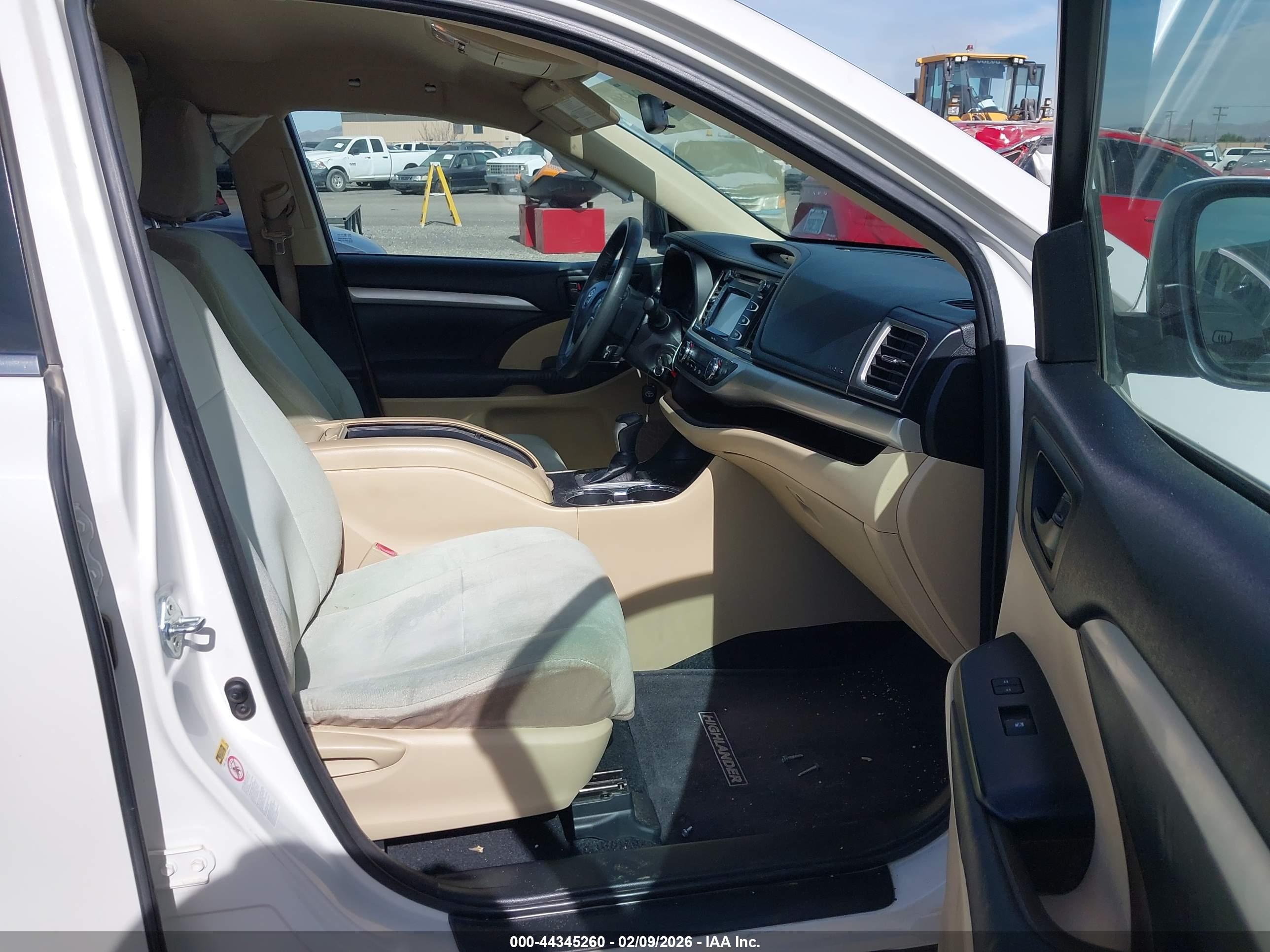 TOYOTA HIGHLANDER image 5