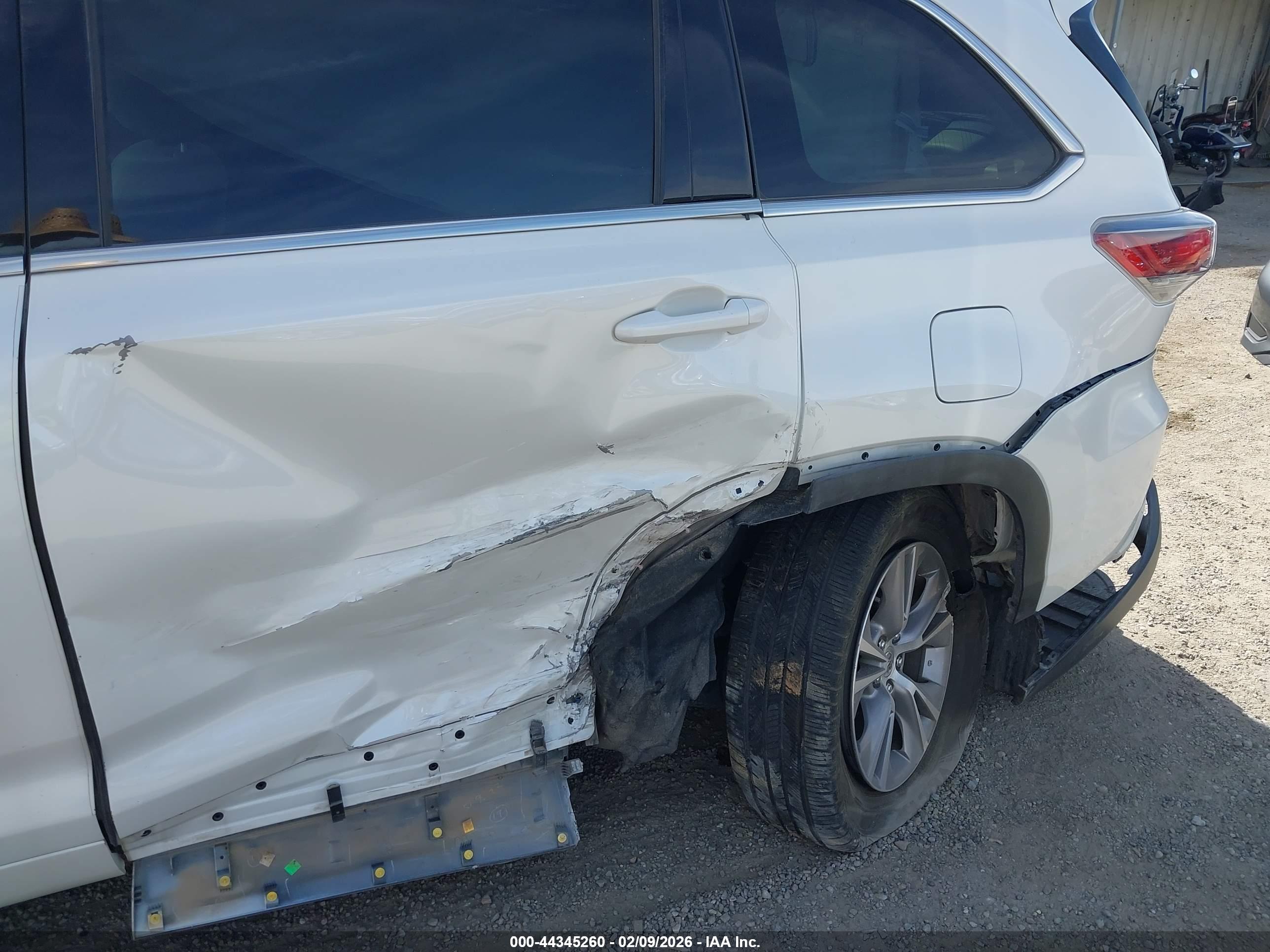 TOYOTA HIGHLANDER image 6