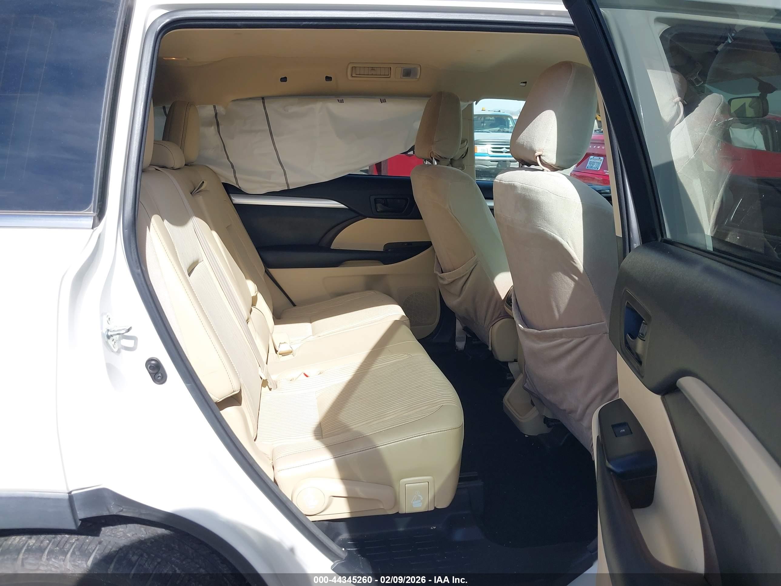 TOYOTA HIGHLANDER image 8