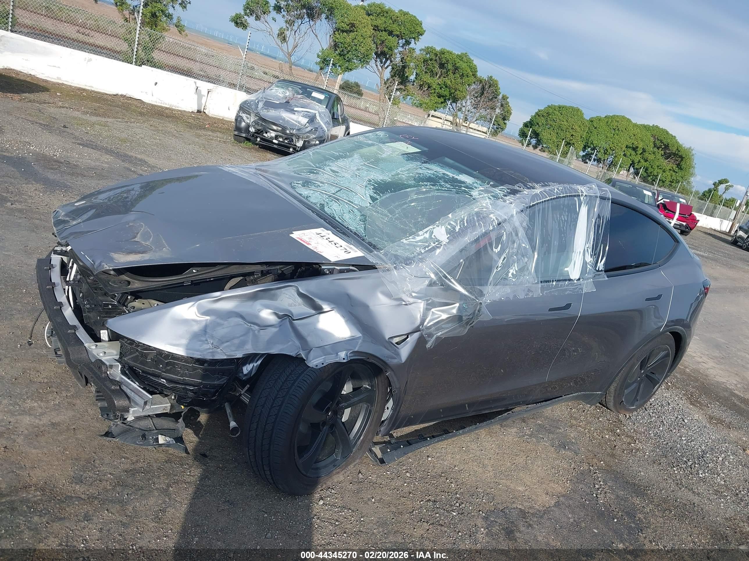 TESLA MODEL image 6