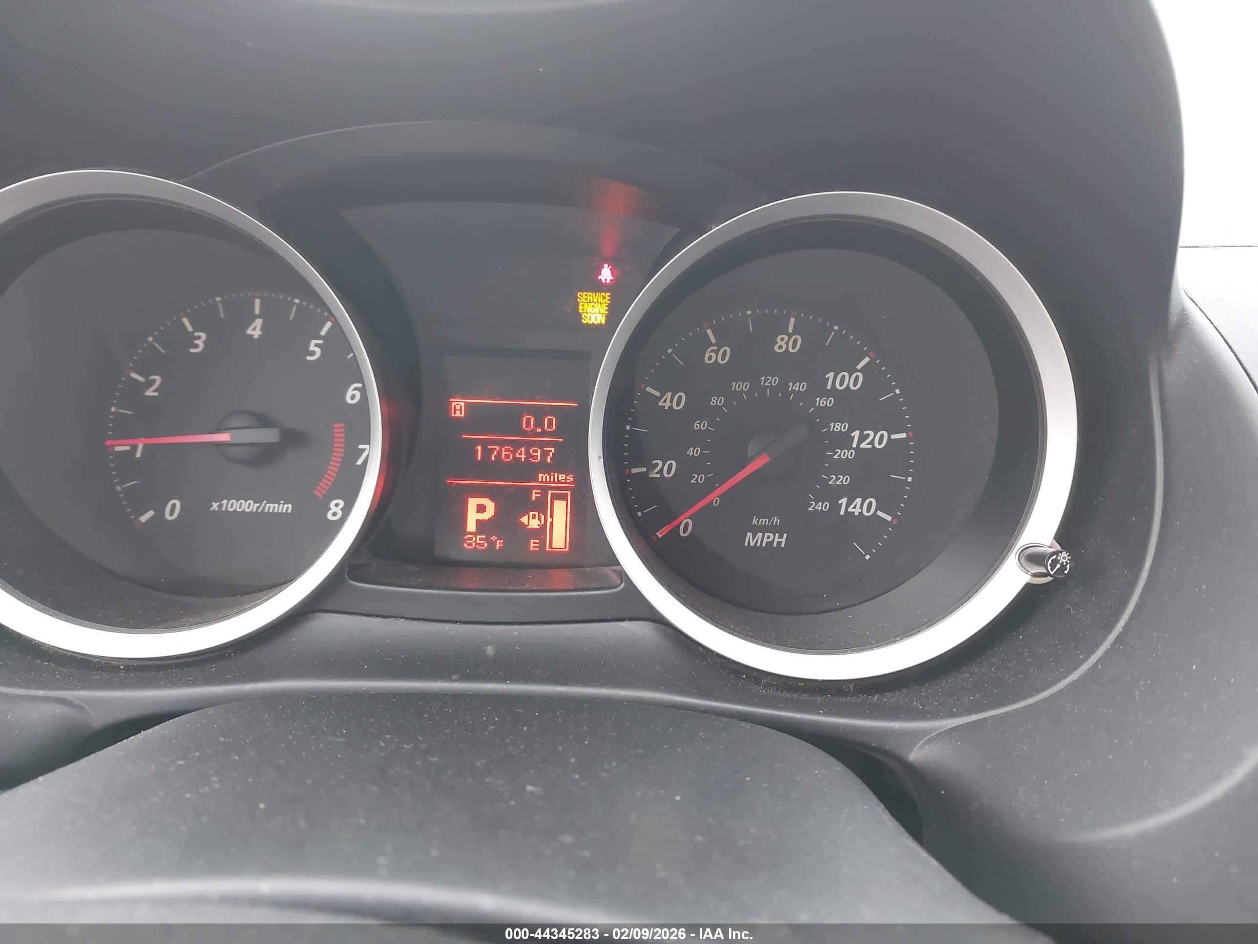 MITSUBISHI LANCER image 7