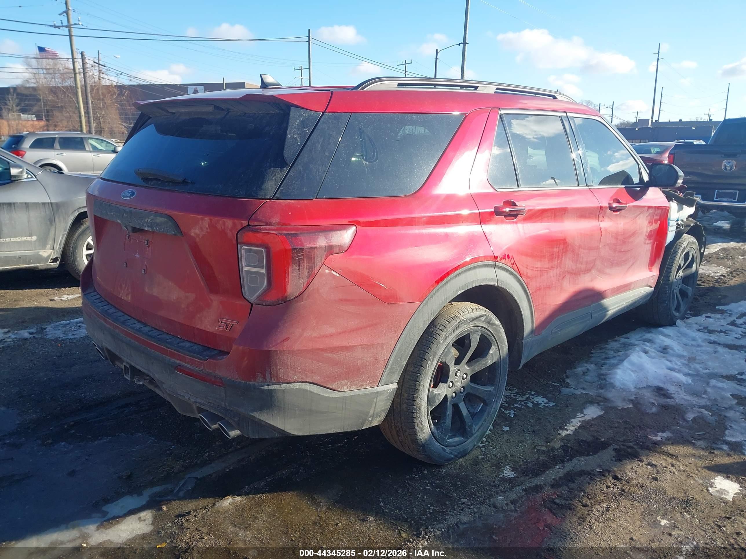 FORD EXPLORER image 4