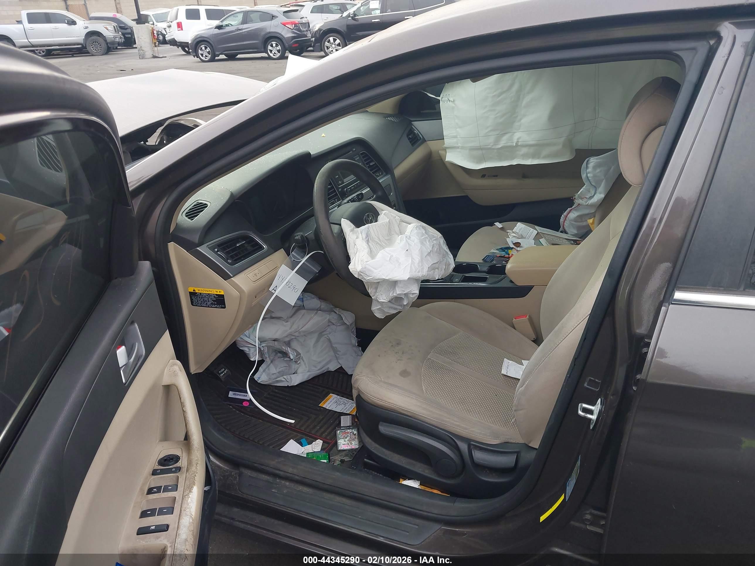 HYUNDAI SONATA image 5