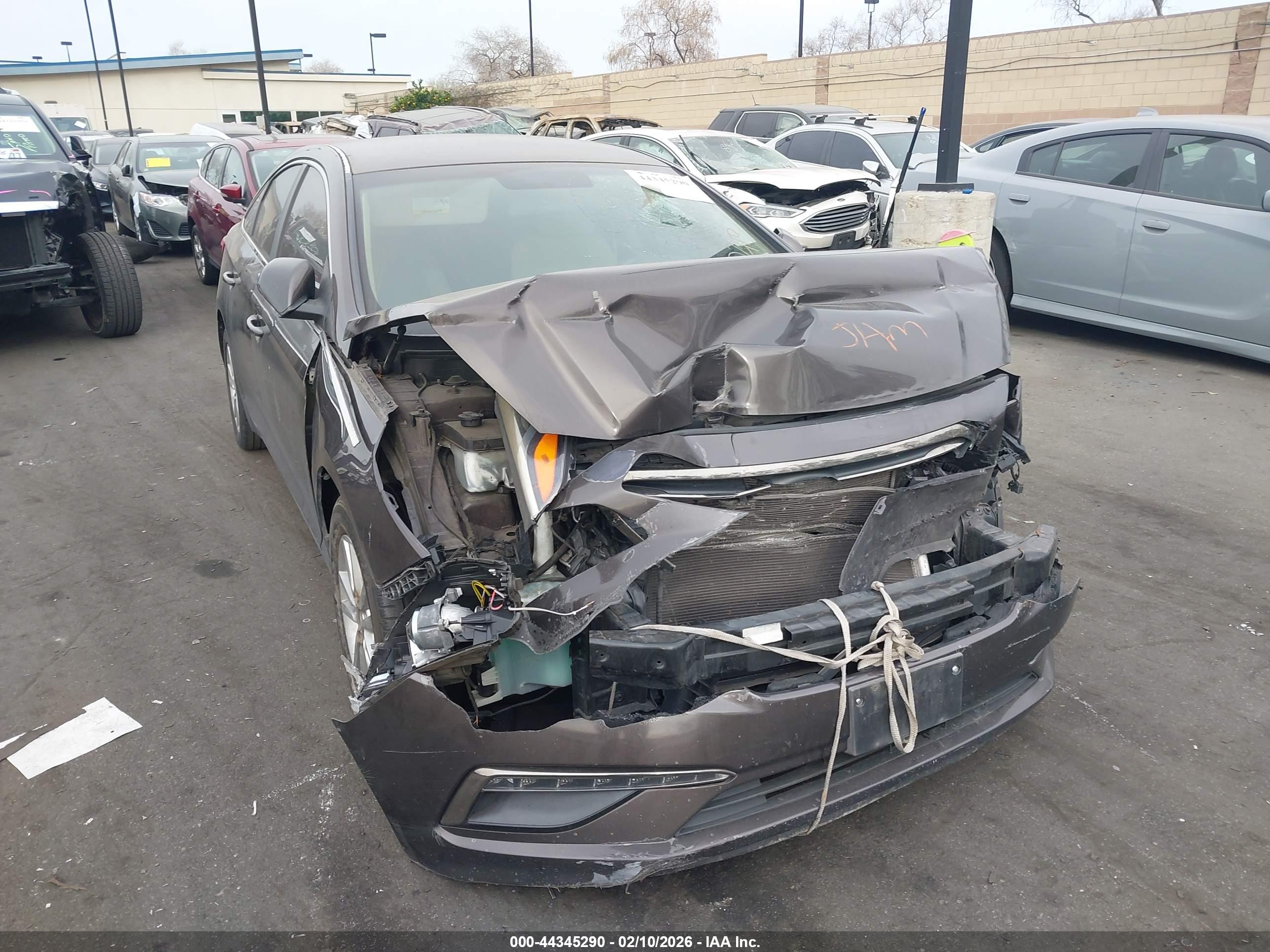 HYUNDAI SONATA image 6