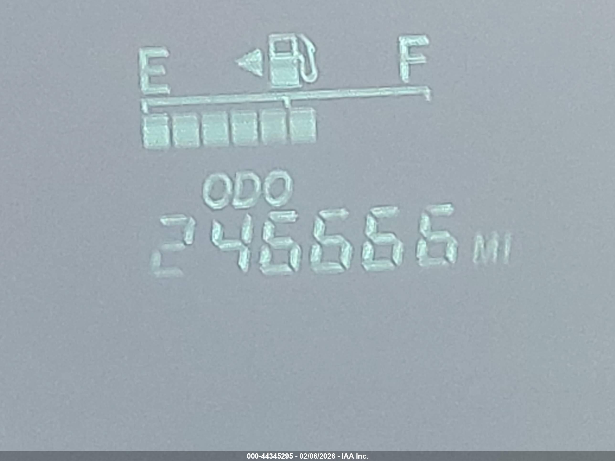 TOYOTA PRIUS image 7