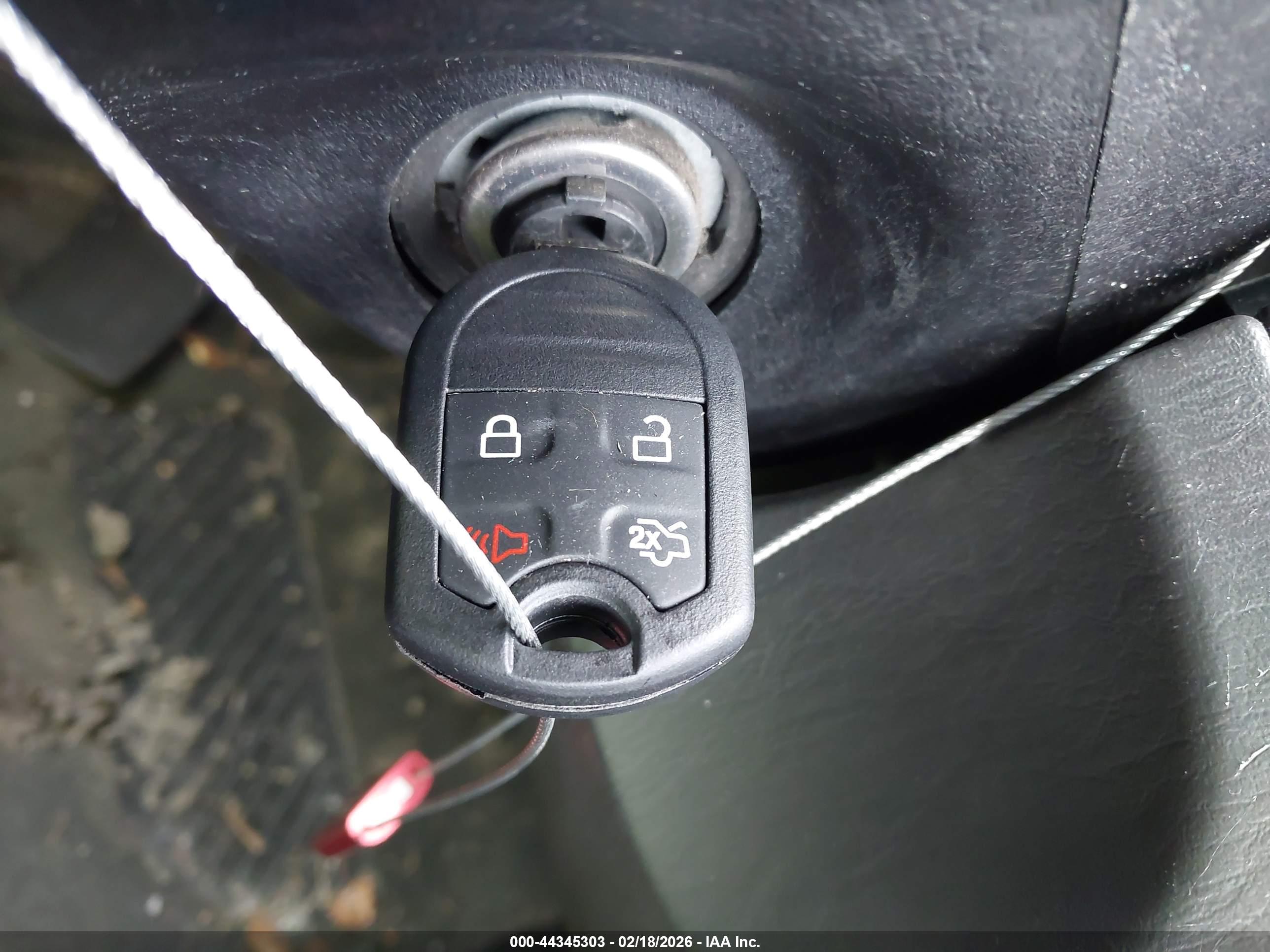 FORD ESCAPE image 11