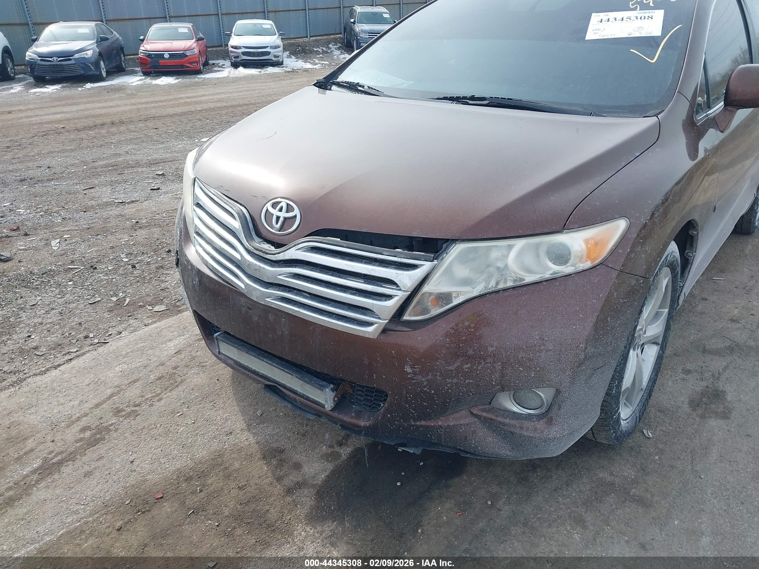 TOYOTA VENZA image 6