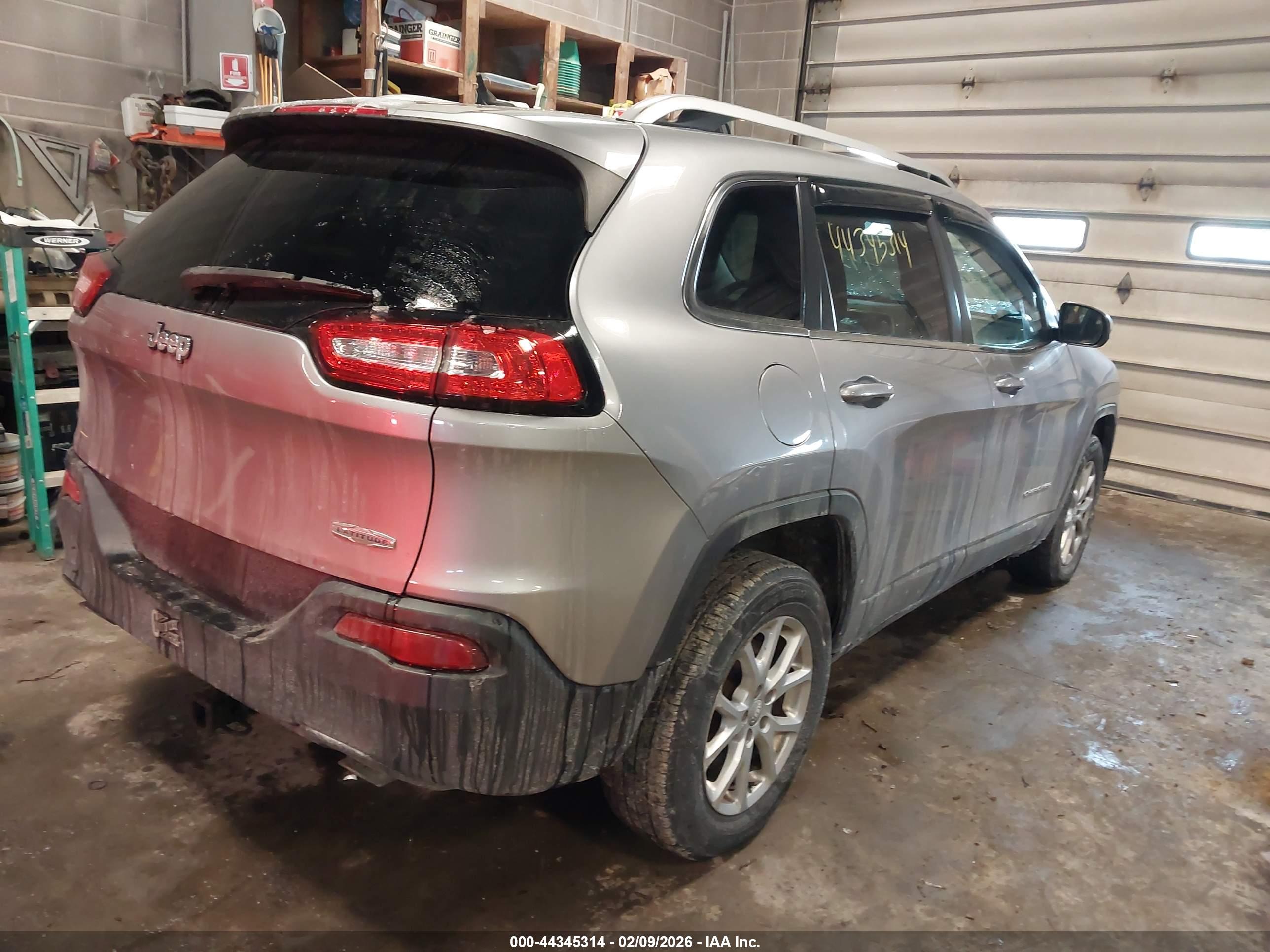 JEEP CHEROKEE image 4