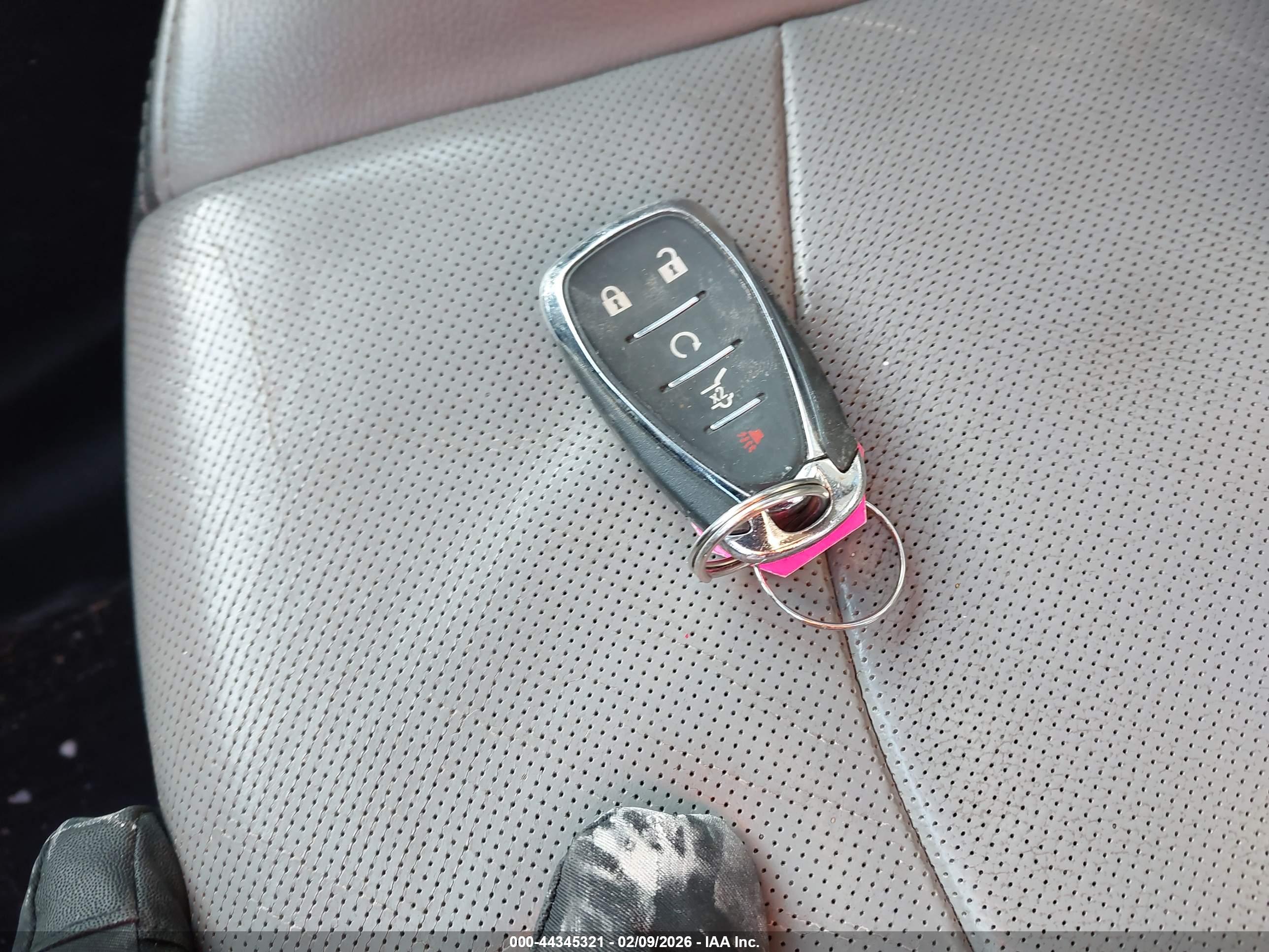 CHEVROLET EQUINOX image 11