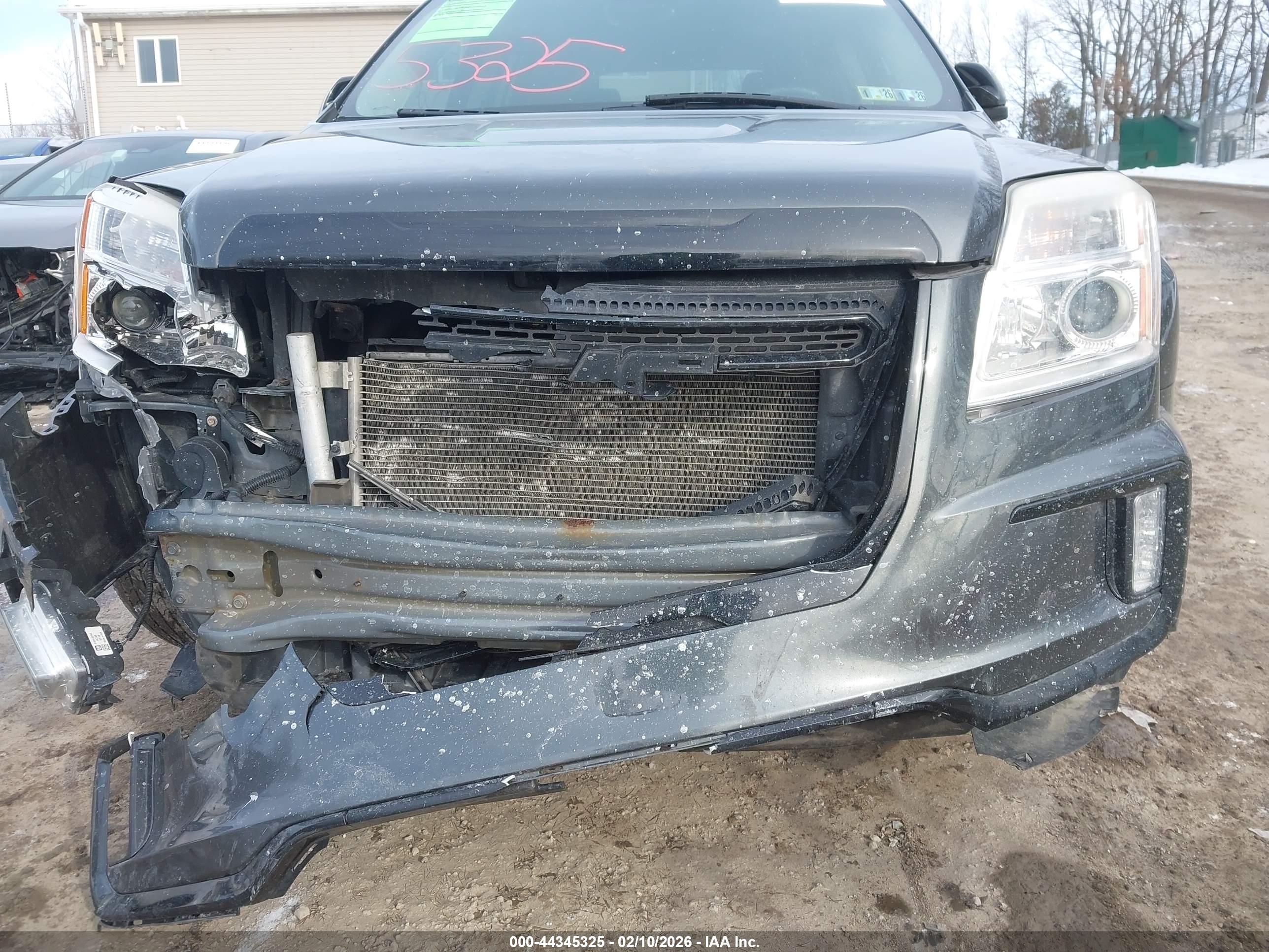 GMC TERRAIN image 6