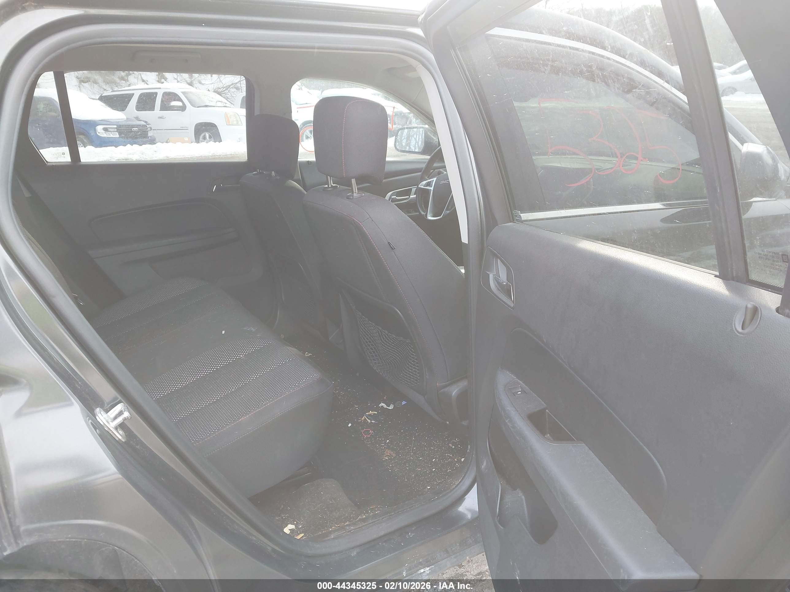GMC TERRAIN image 8