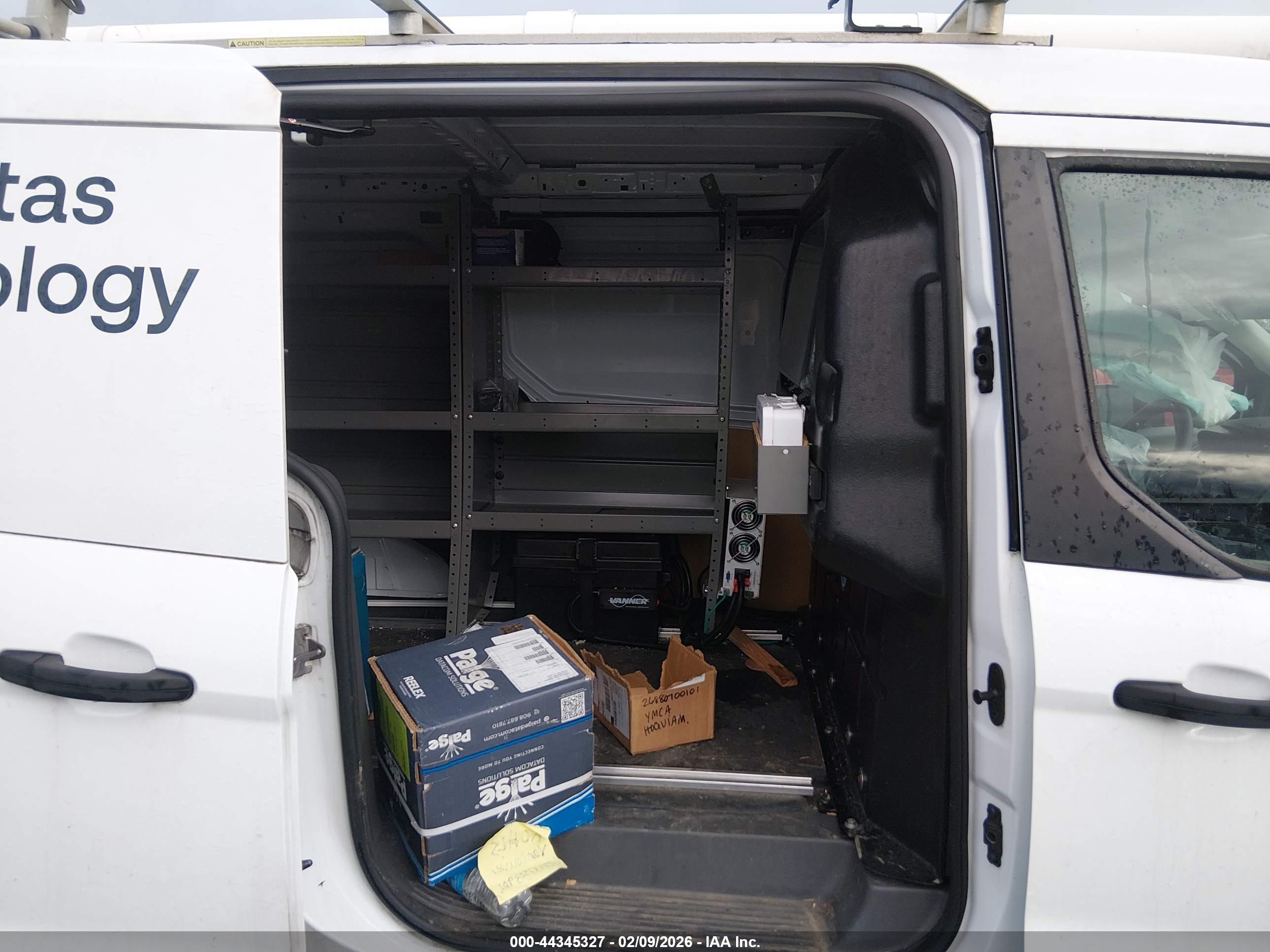 FORD TRANSIT image 8