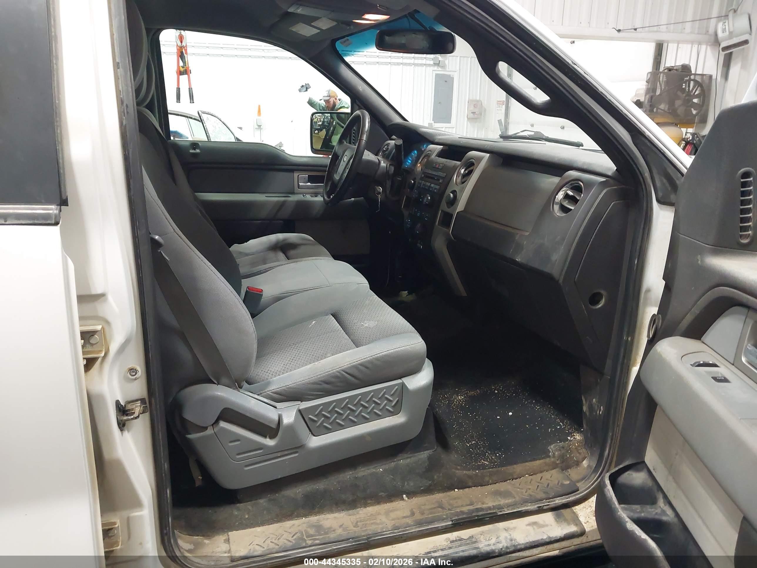 FORD F-150 image 5
