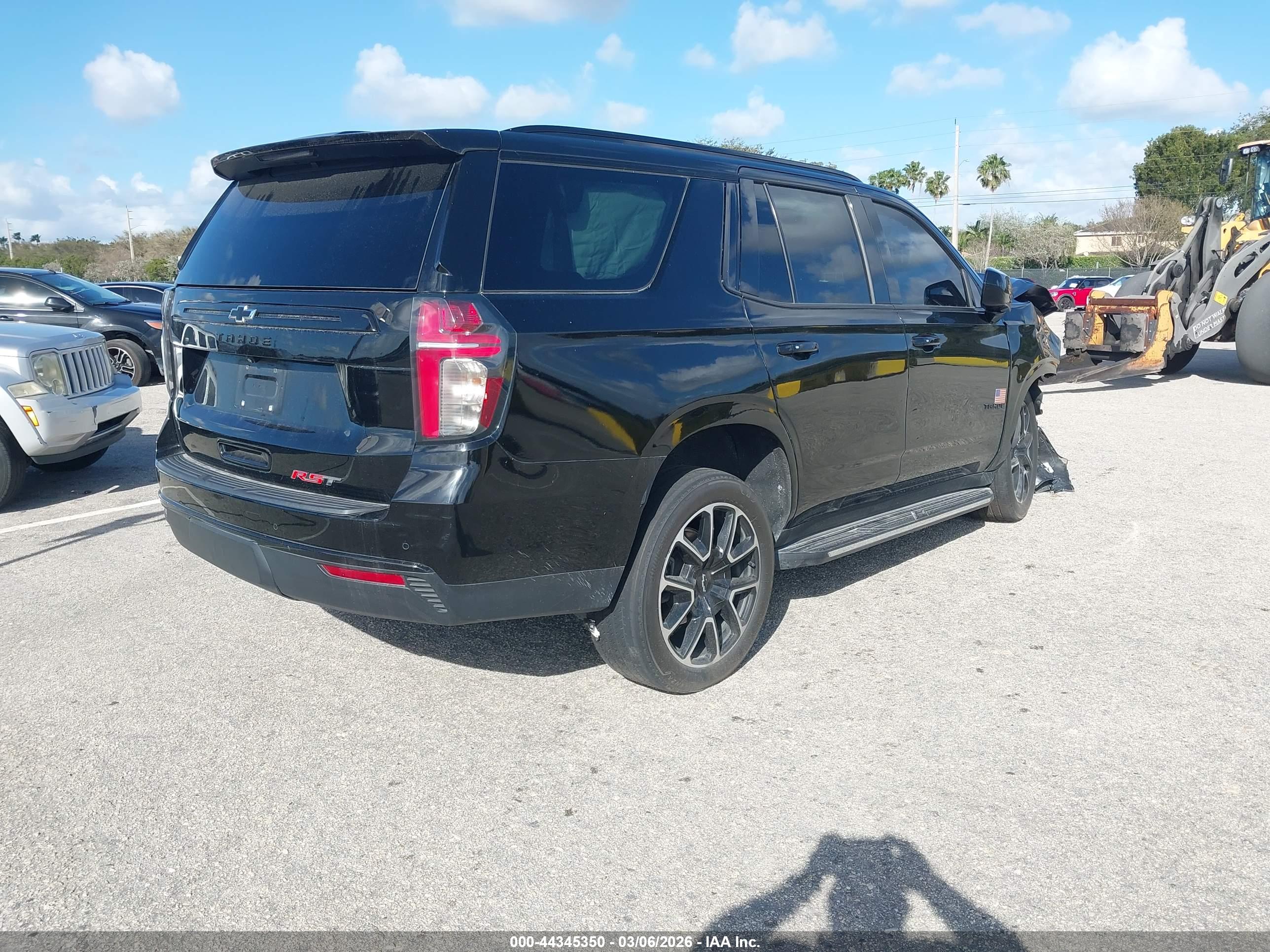 CHEVROLET TAHOE image 4