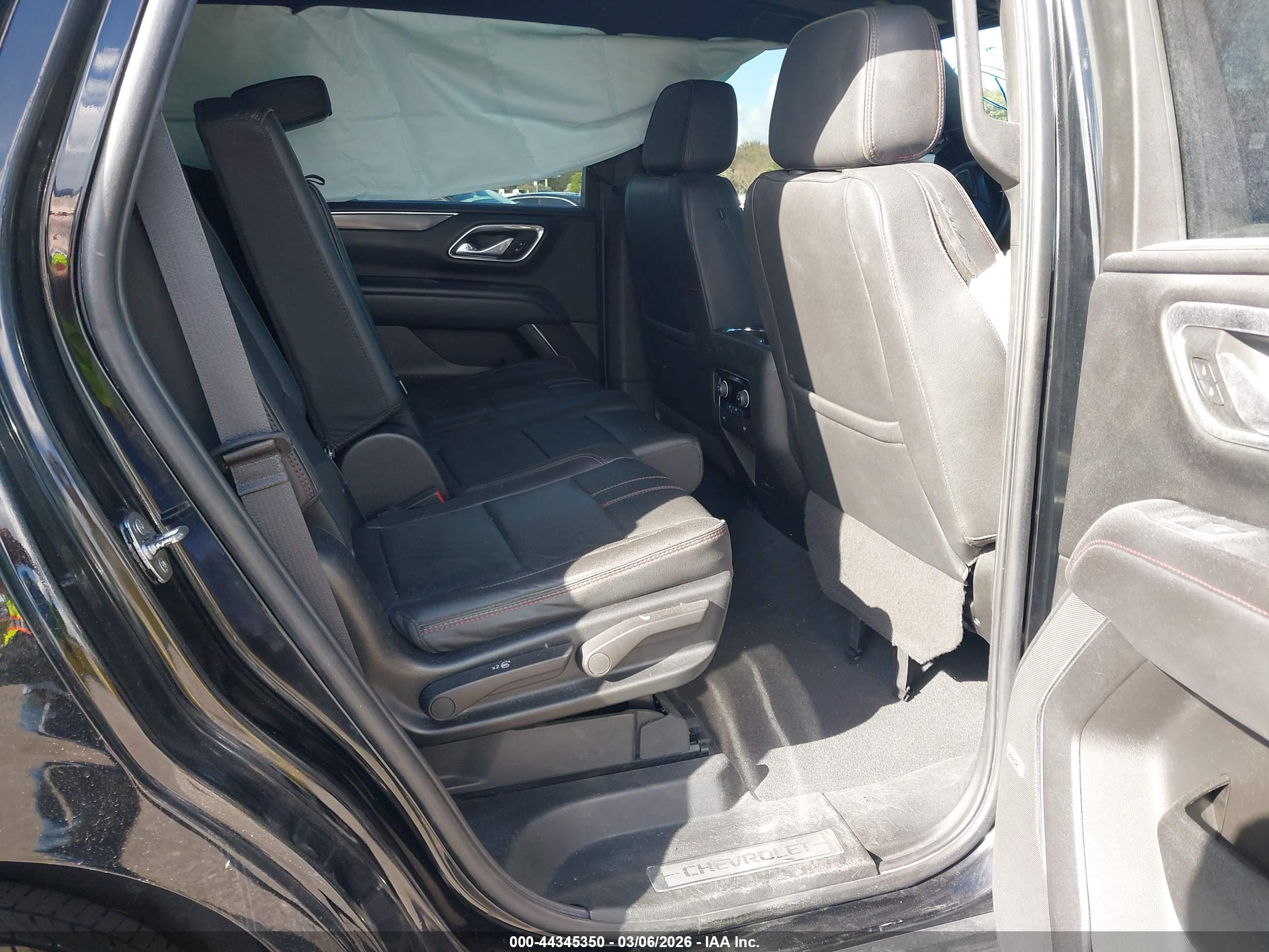CHEVROLET TAHOE image 8