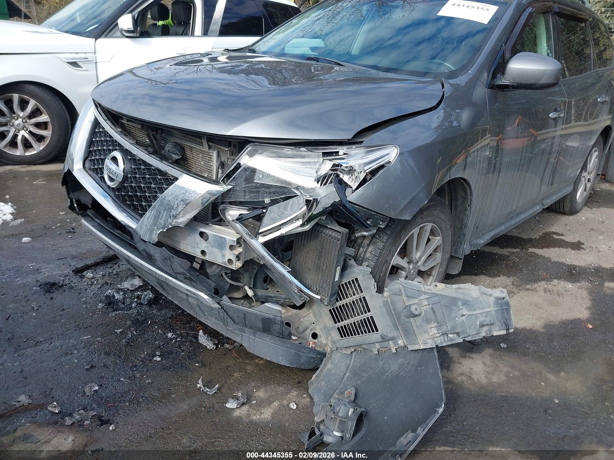 NISSAN PATHFINDER image 6