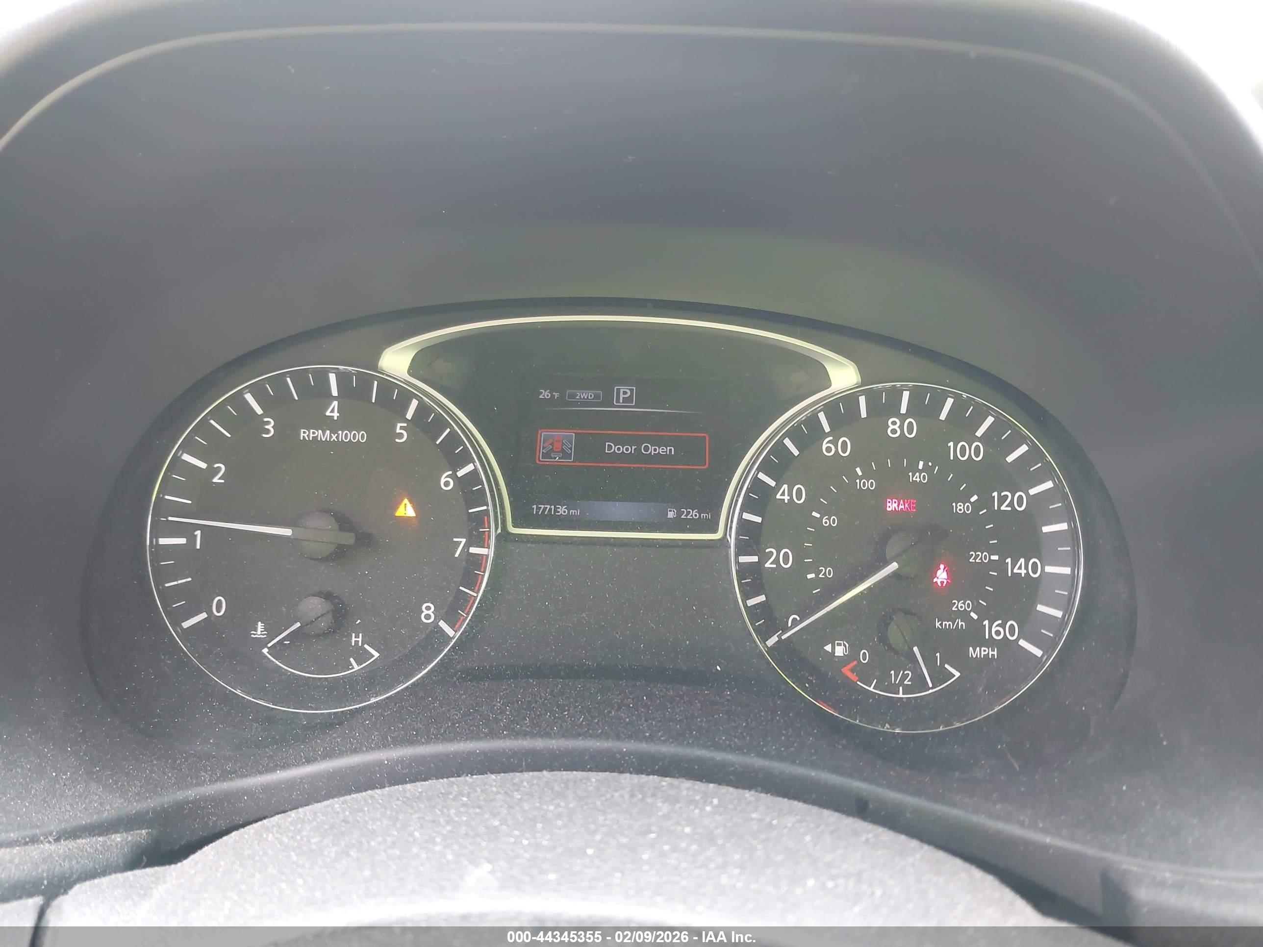 NISSAN PATHFINDER image 7