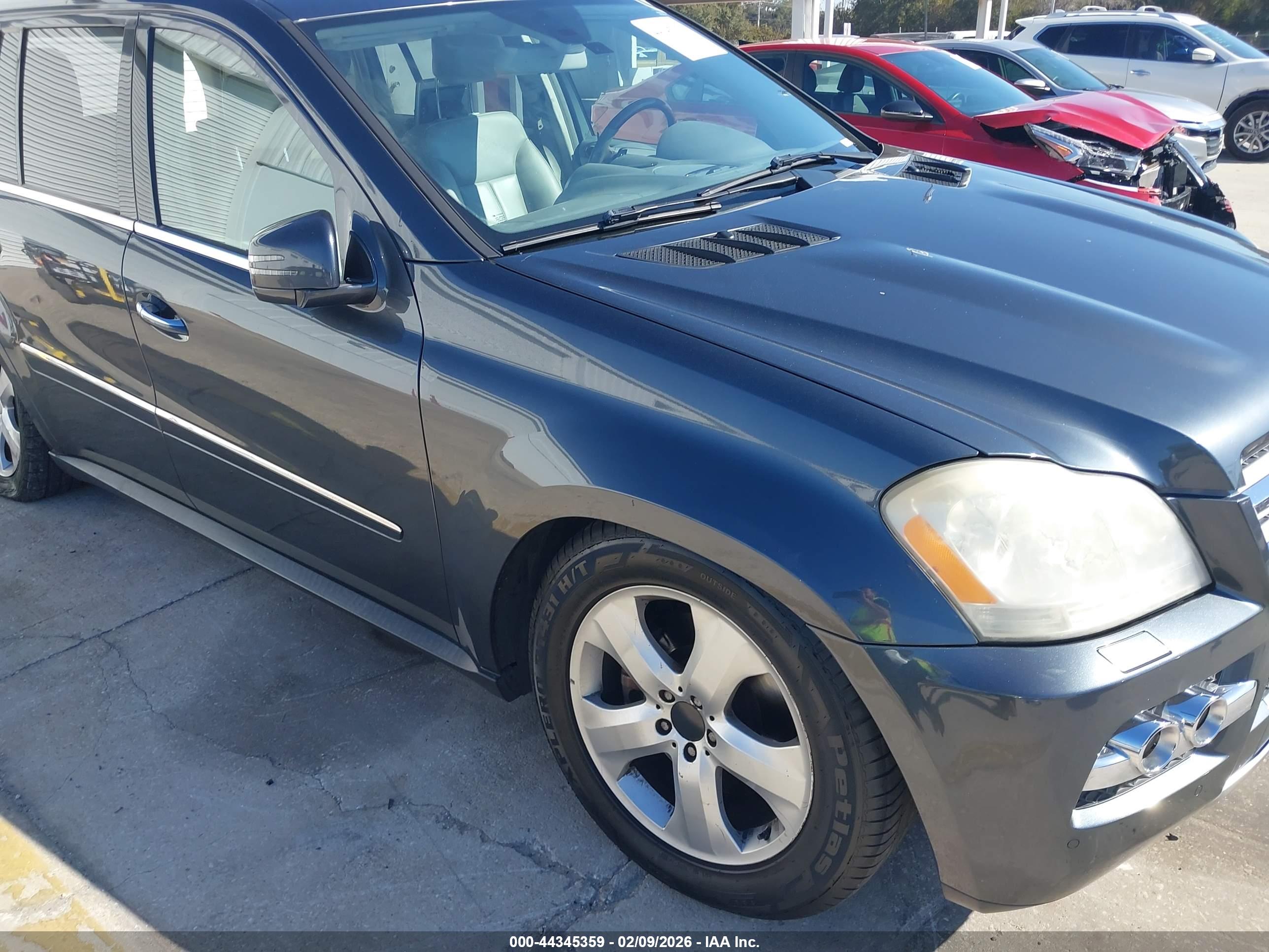 MERCEDES-BENZ GL image 6