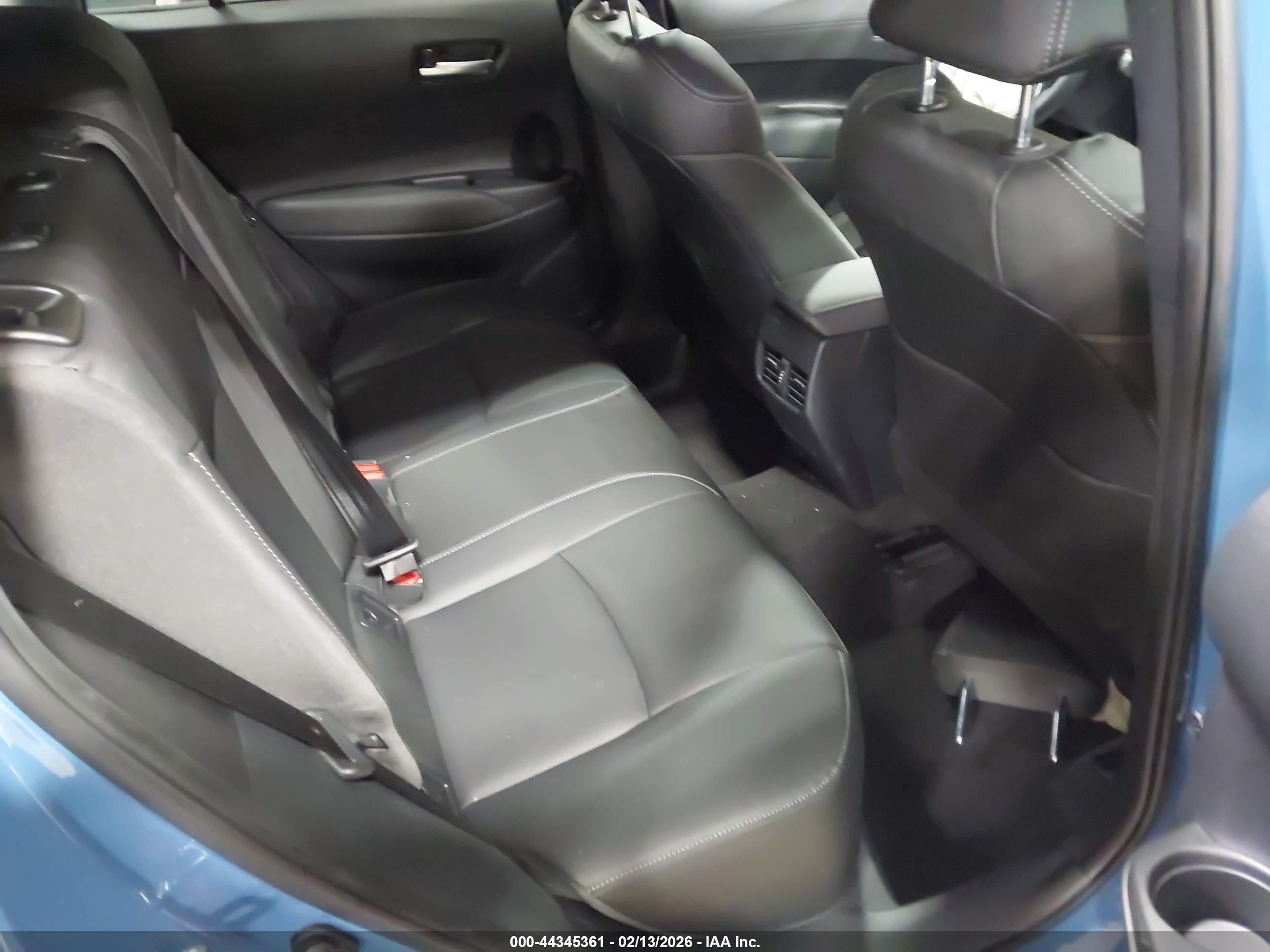TOYOTA COROLLA image 8