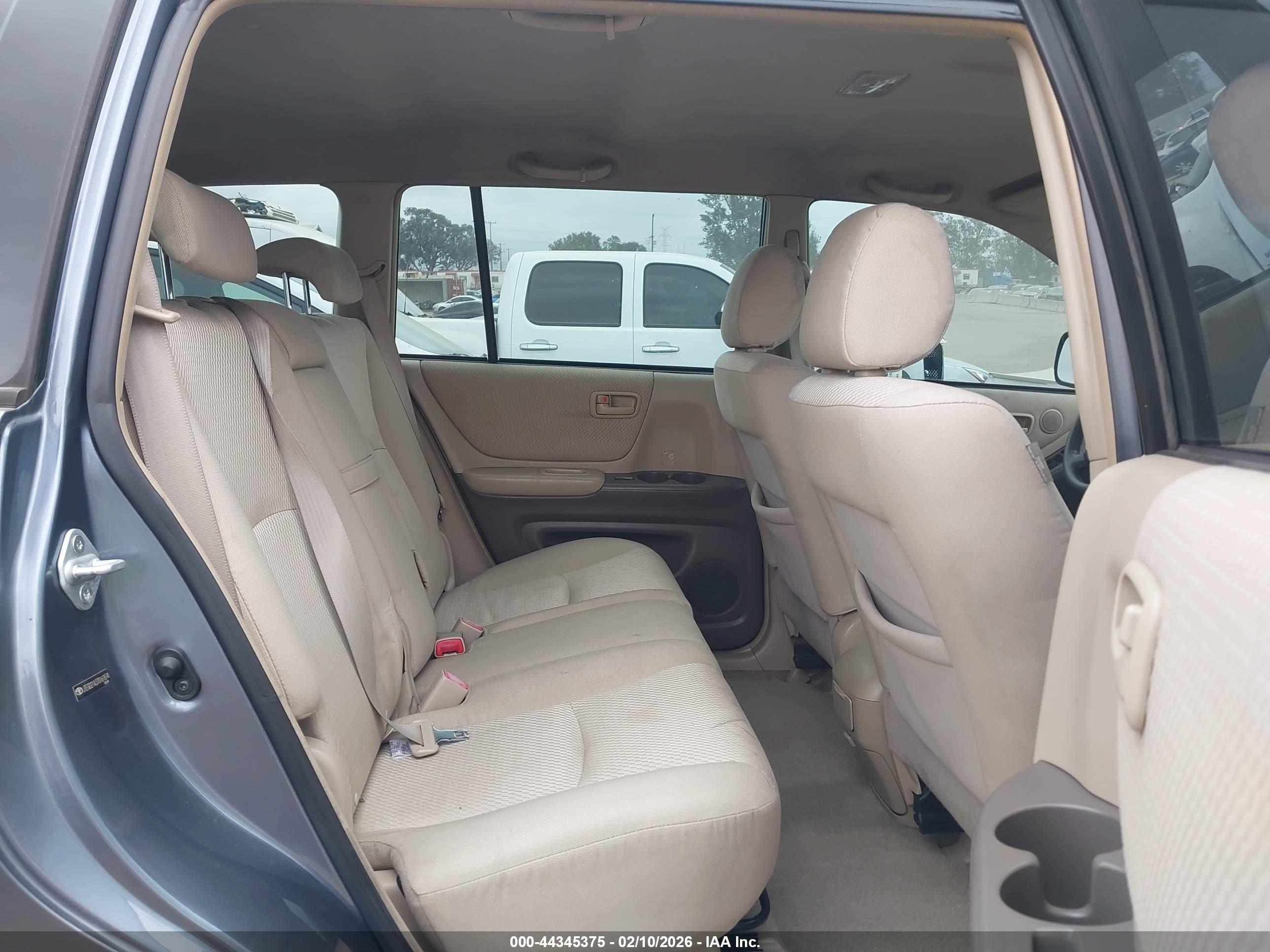 TOYOTA HIGHLANDER image 8