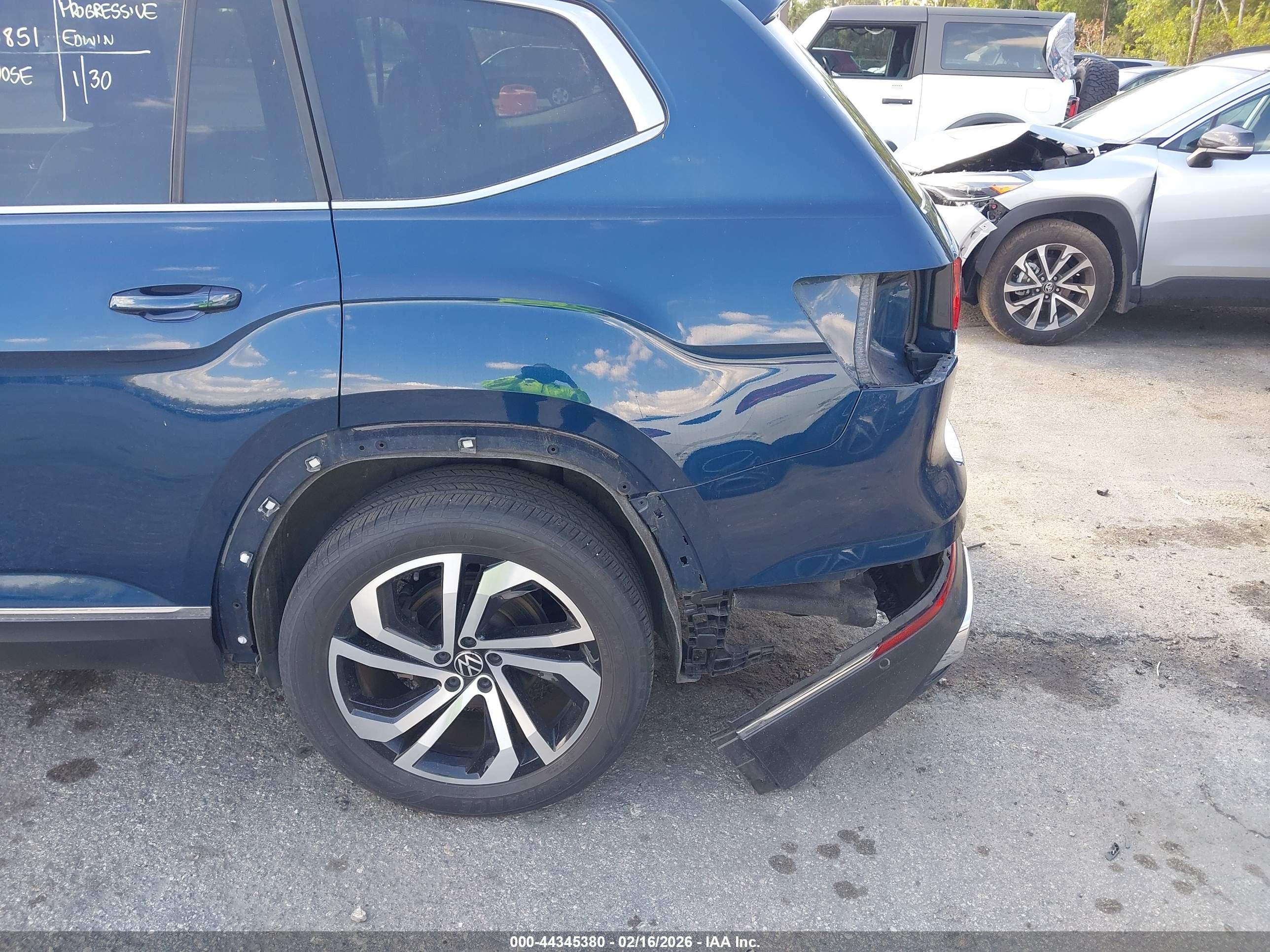 VOLKSWAGEN ATLAS image 6