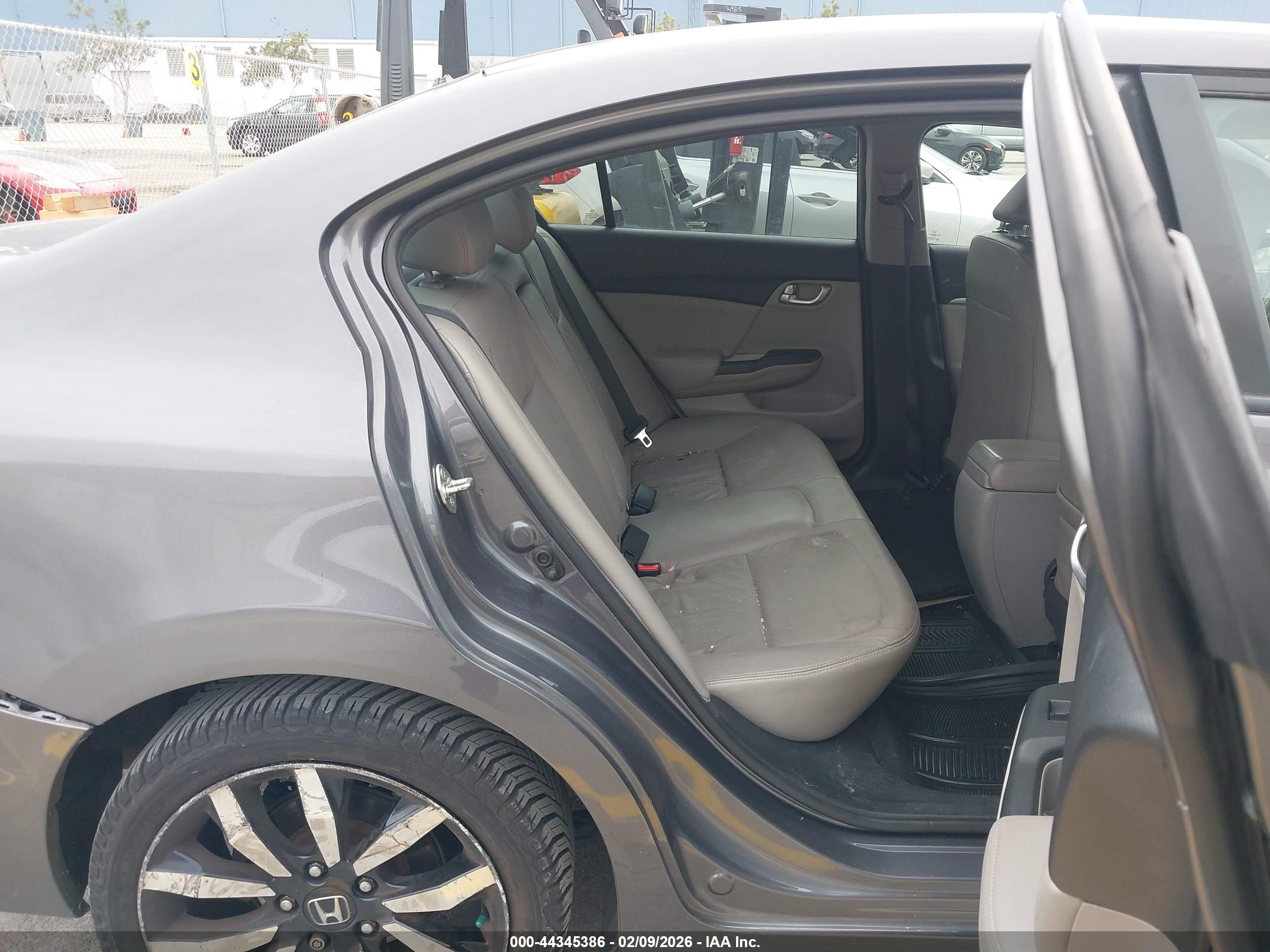 HONDA CIVIC image 8