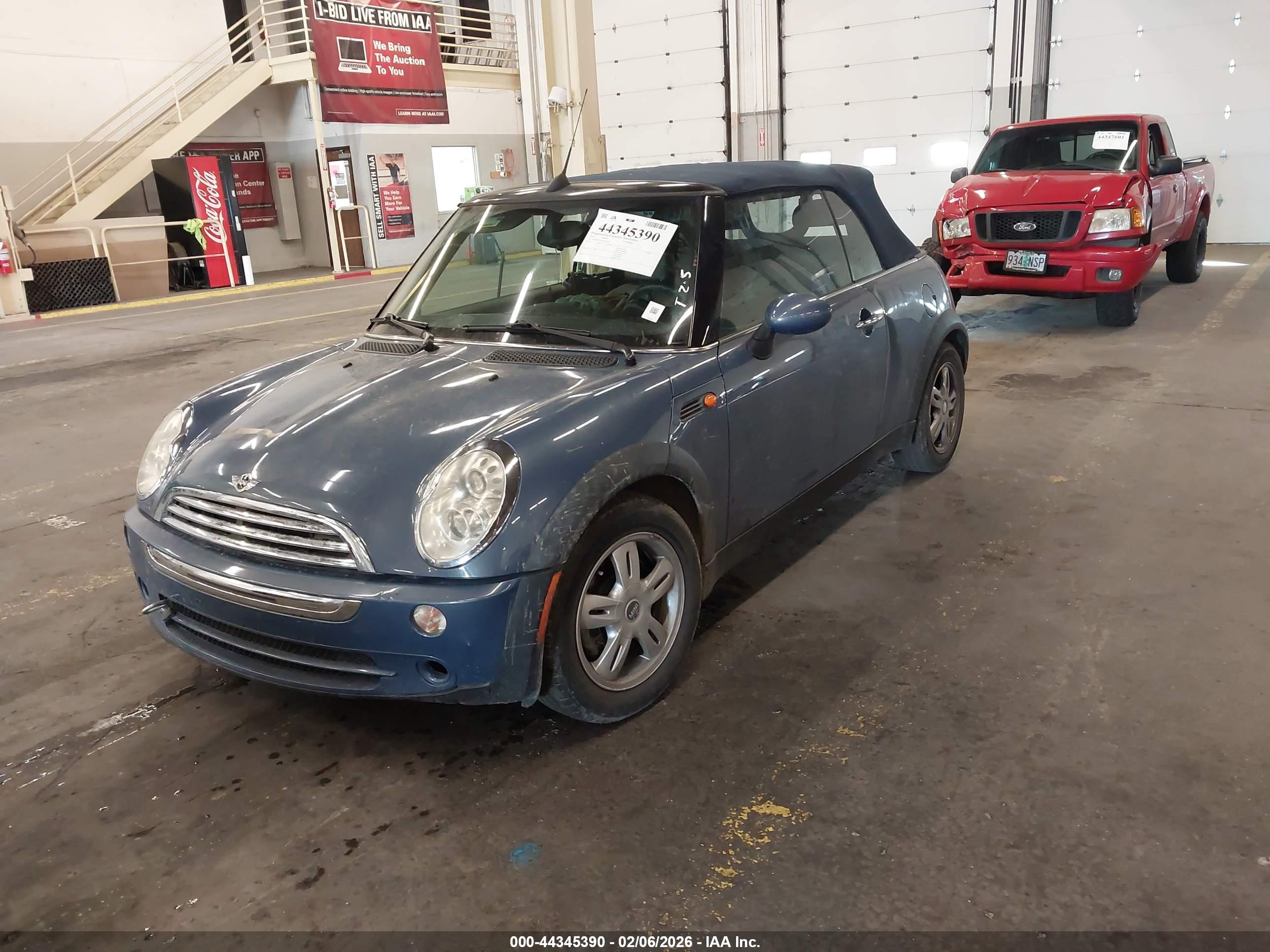 MINI COOPER image 2