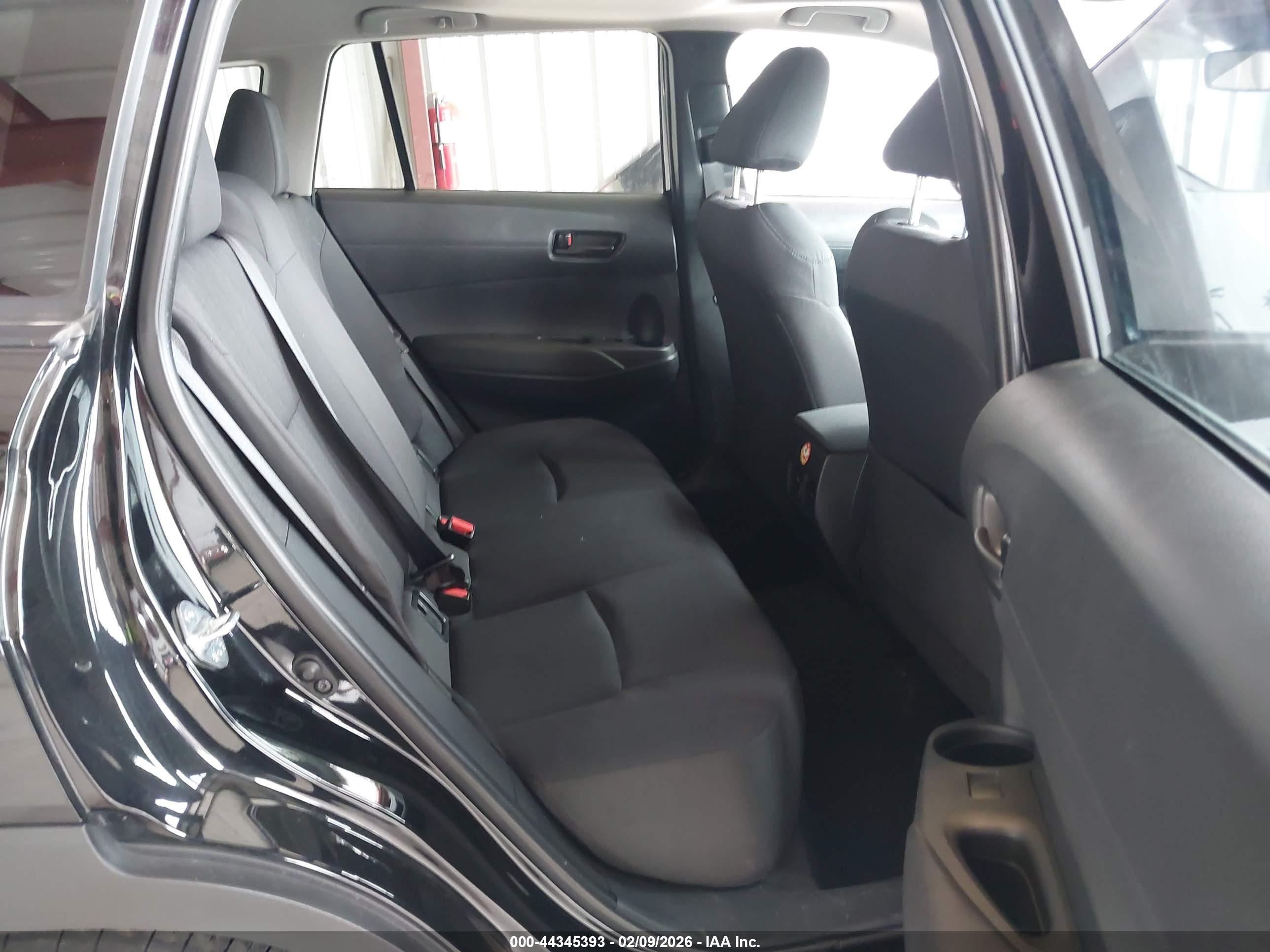 TOYOTA COROLLA image 8