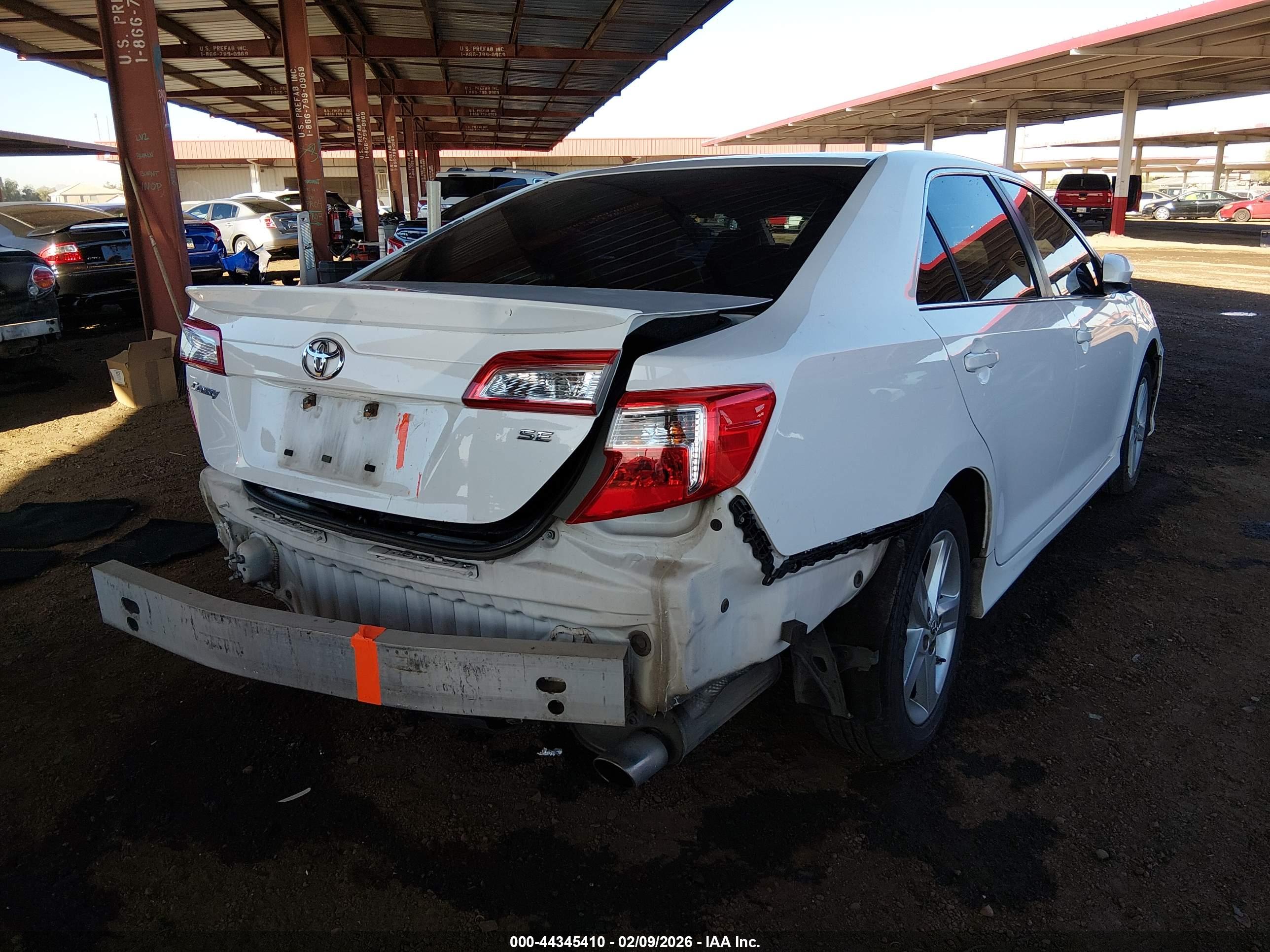 TOYOTA CAMRY image 4