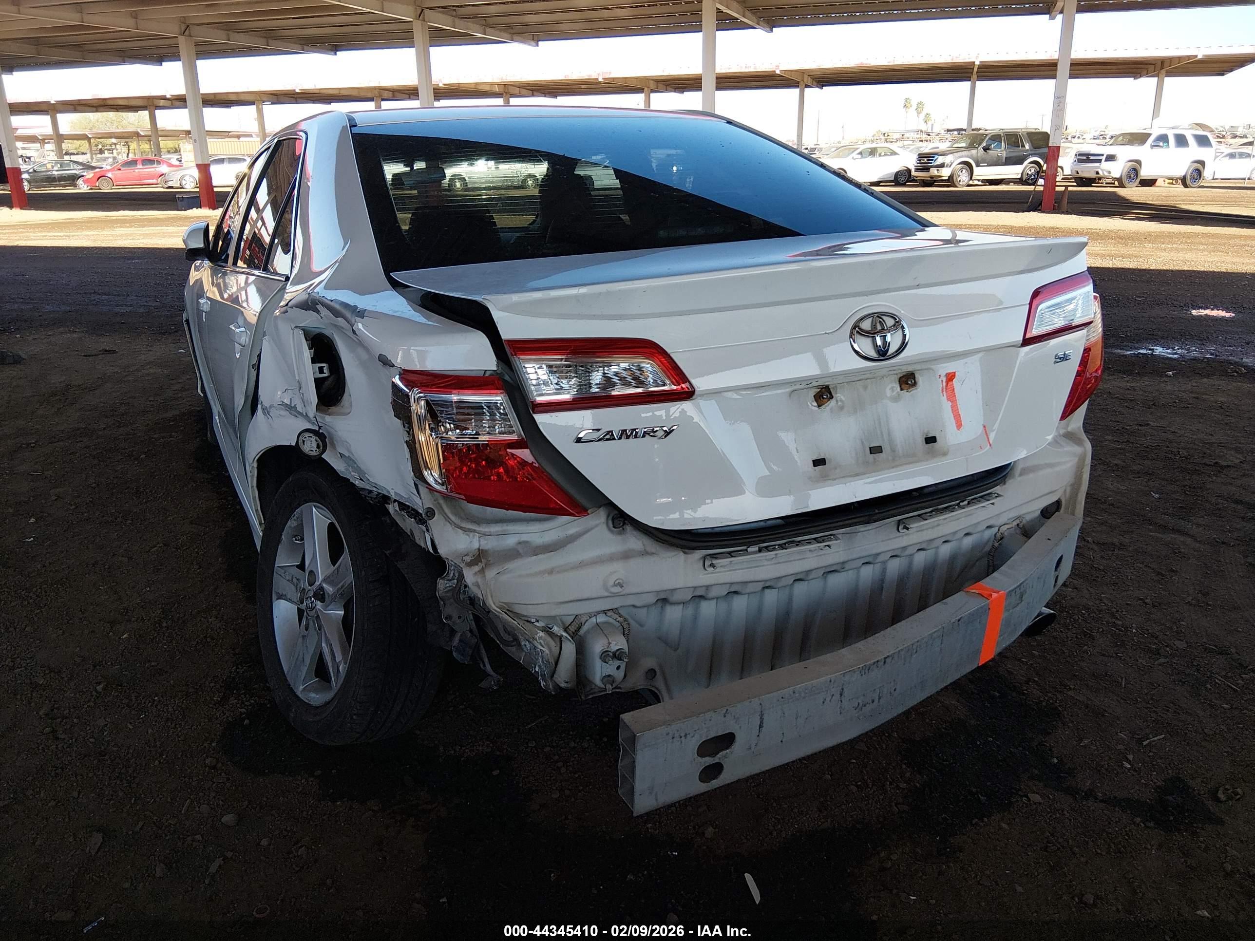 TOYOTA CAMRY image 6