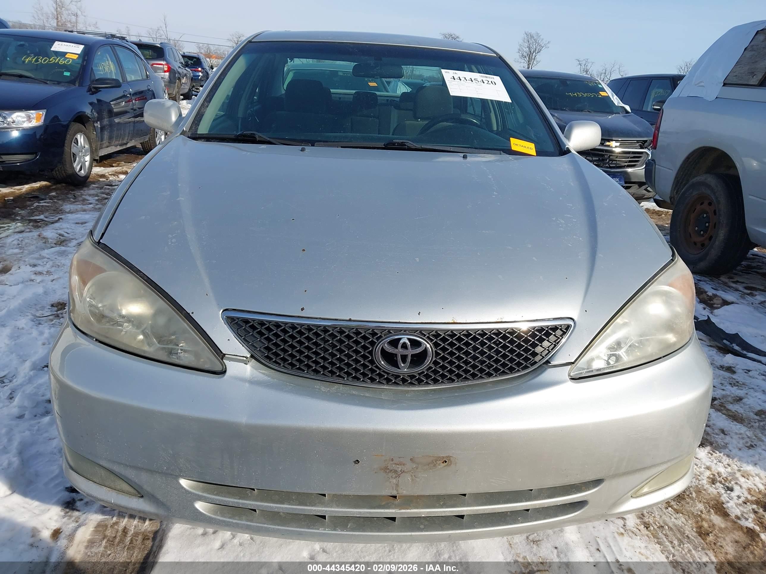 TOYOTA CAMRY image 6