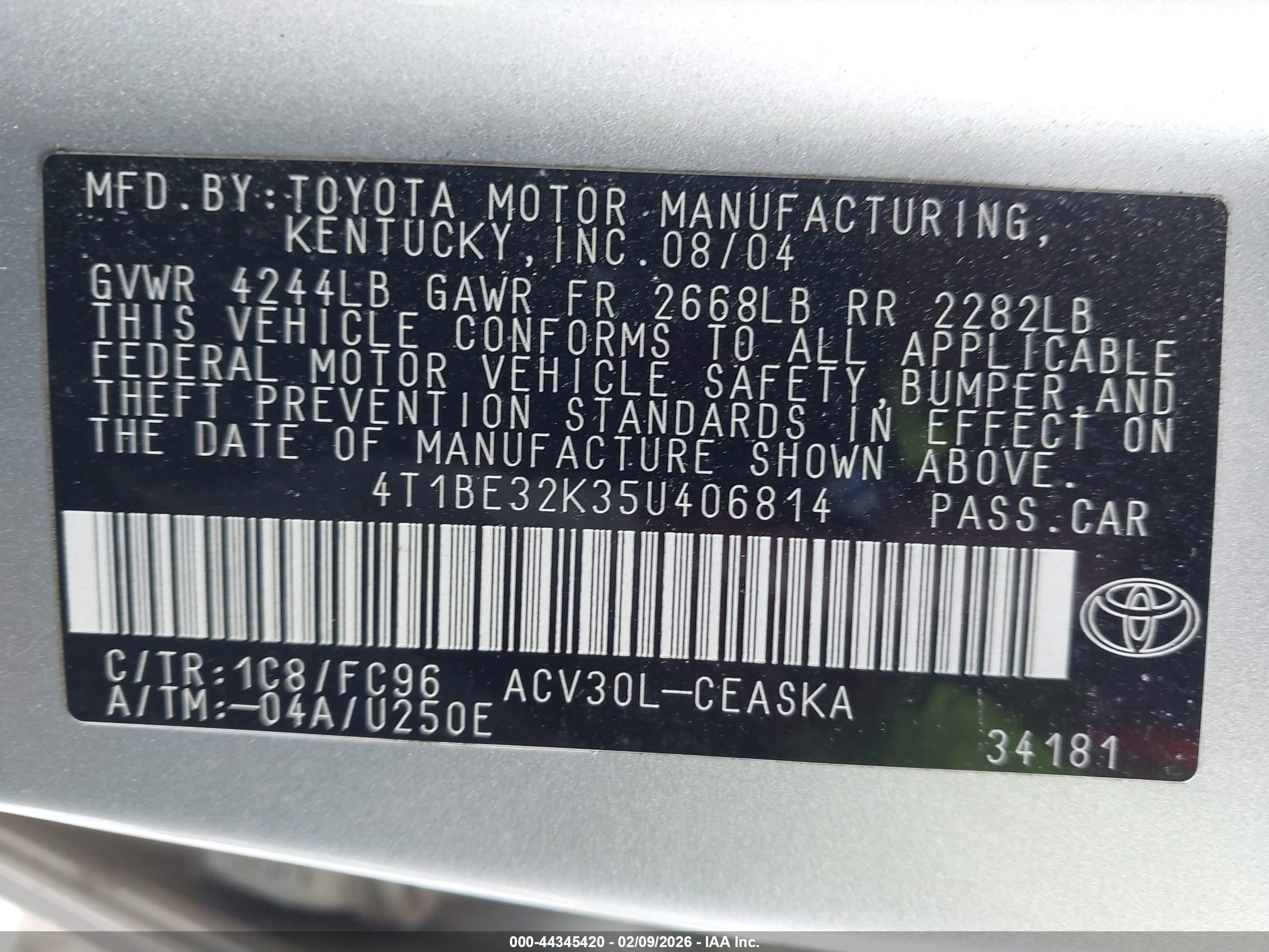 TOYOTA CAMRY image 9