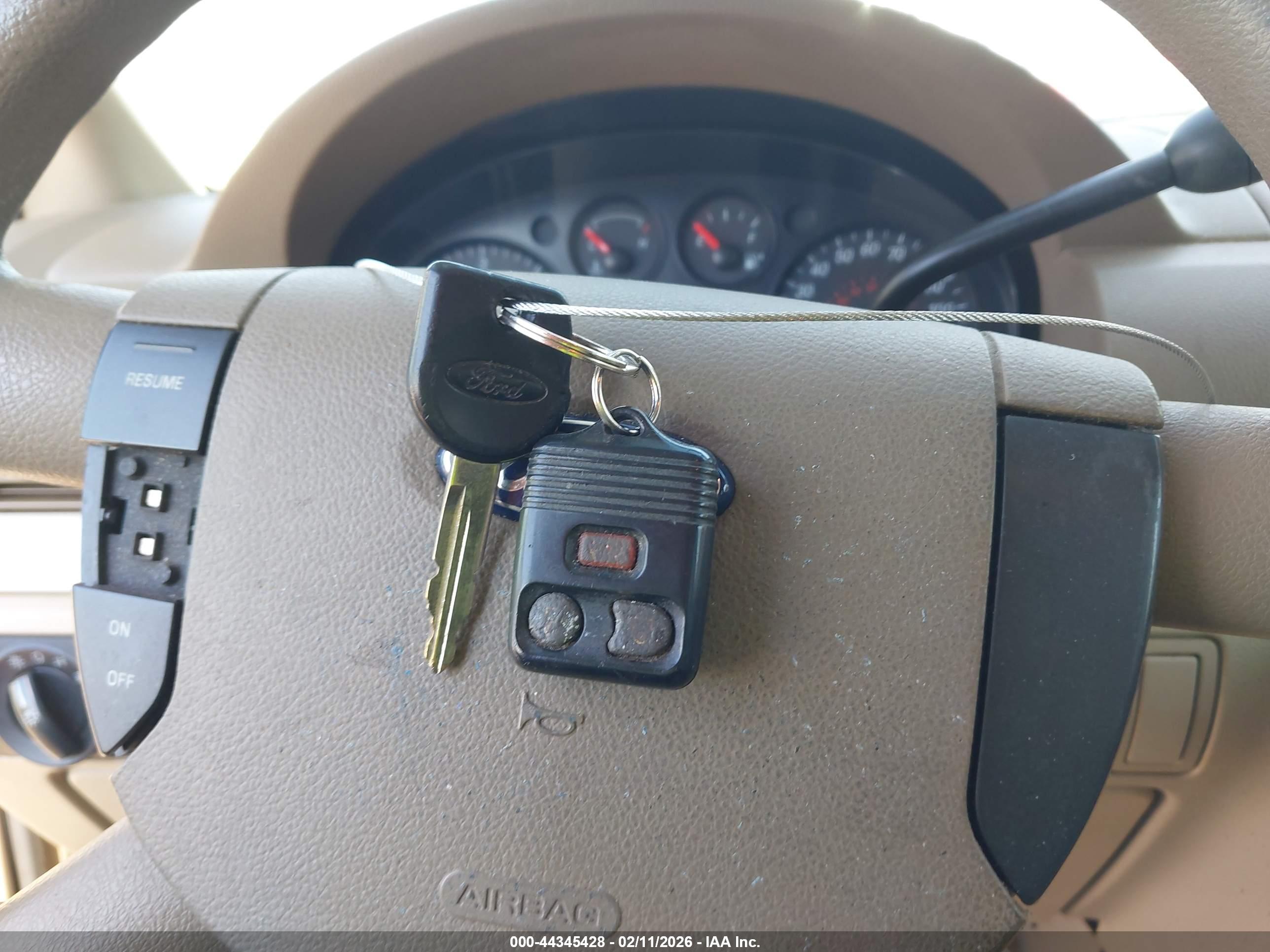 FORD FREESTAR image 11