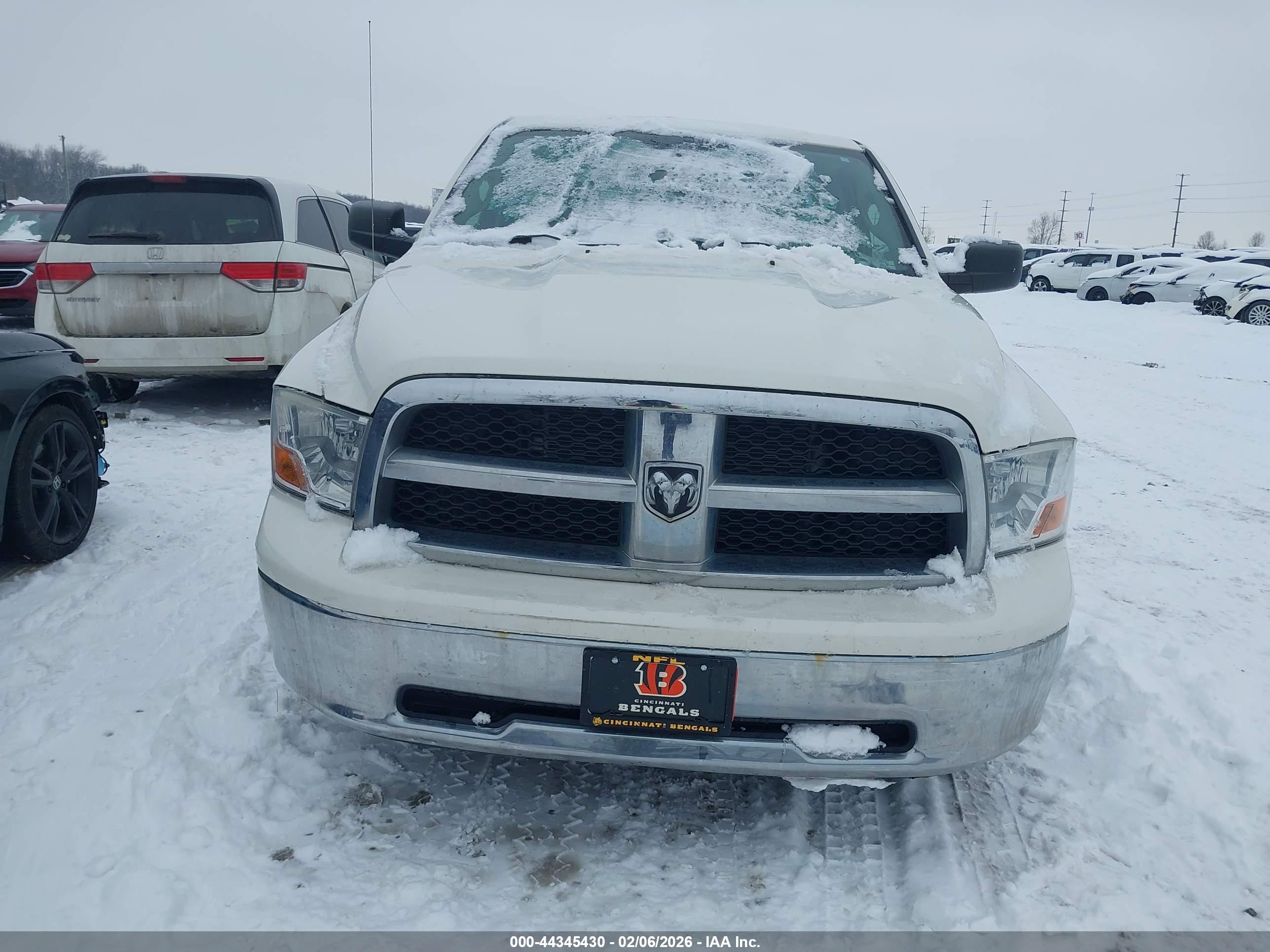 DODGE RAM image 6