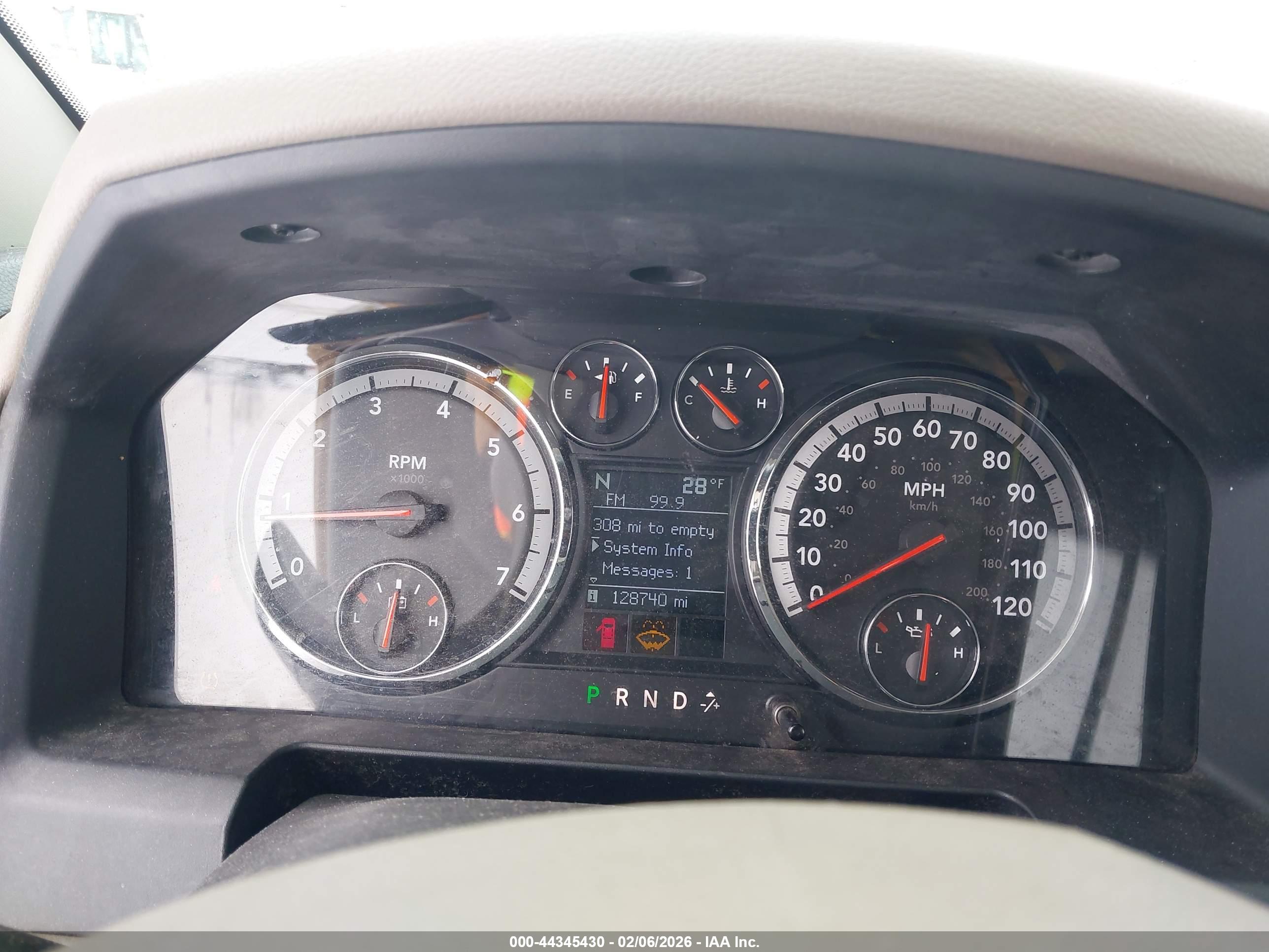 DODGE RAM image 7