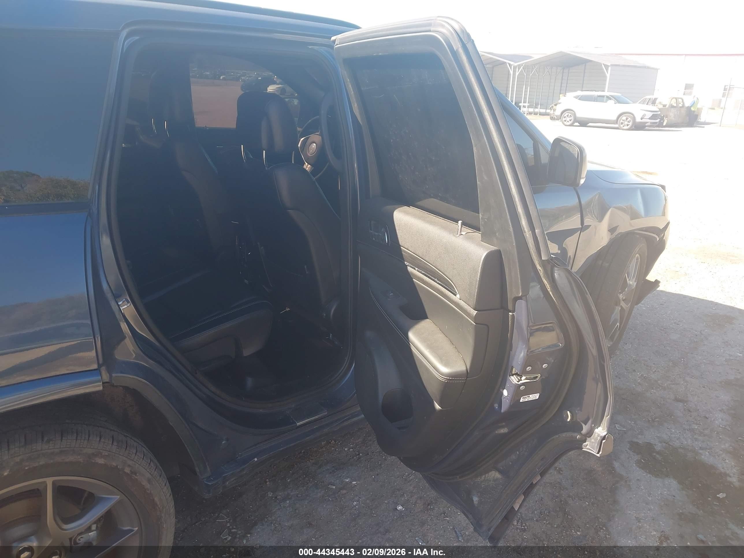 JEEP GRAND image 8