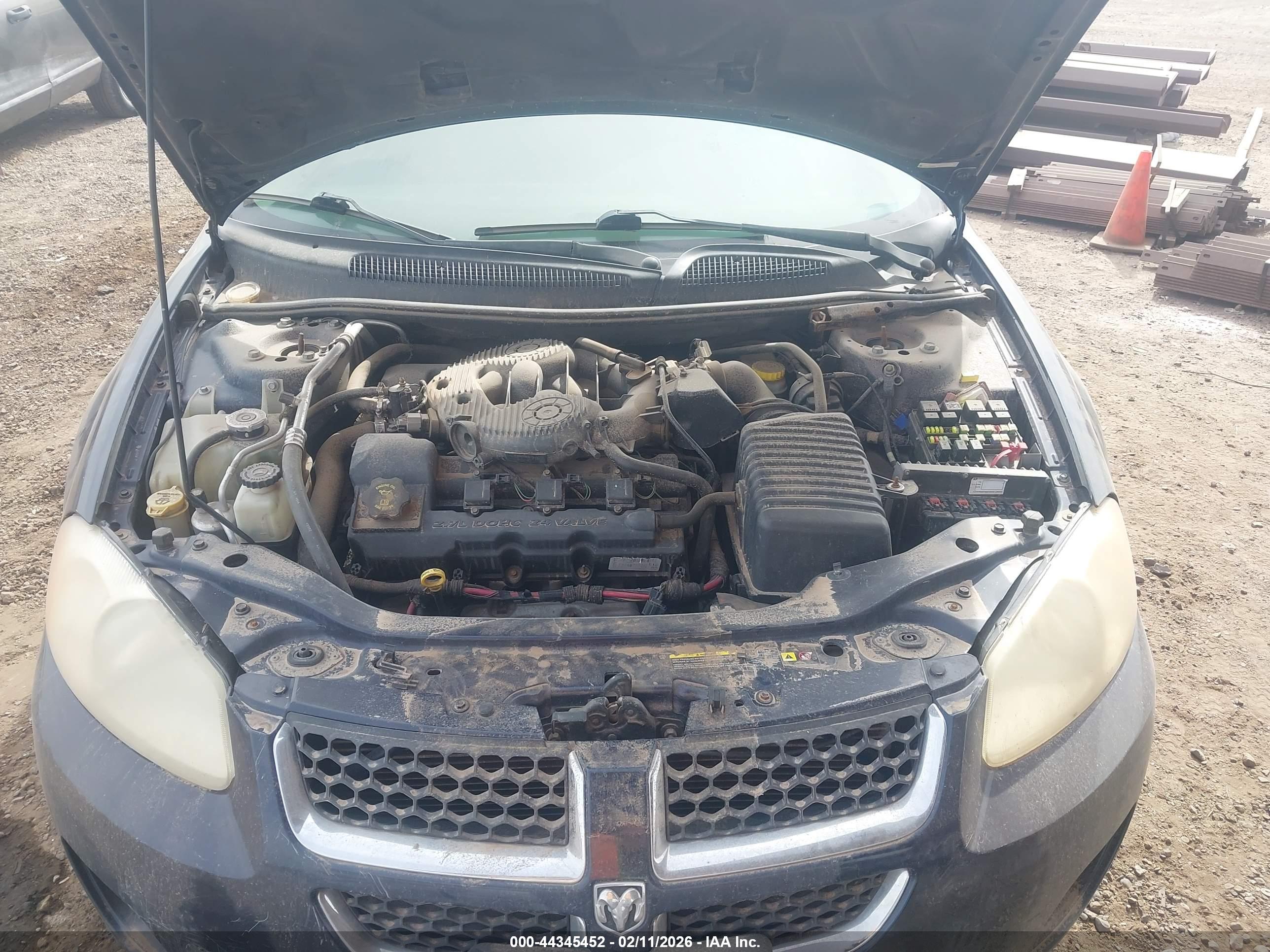 DODGE STRATUS image 10