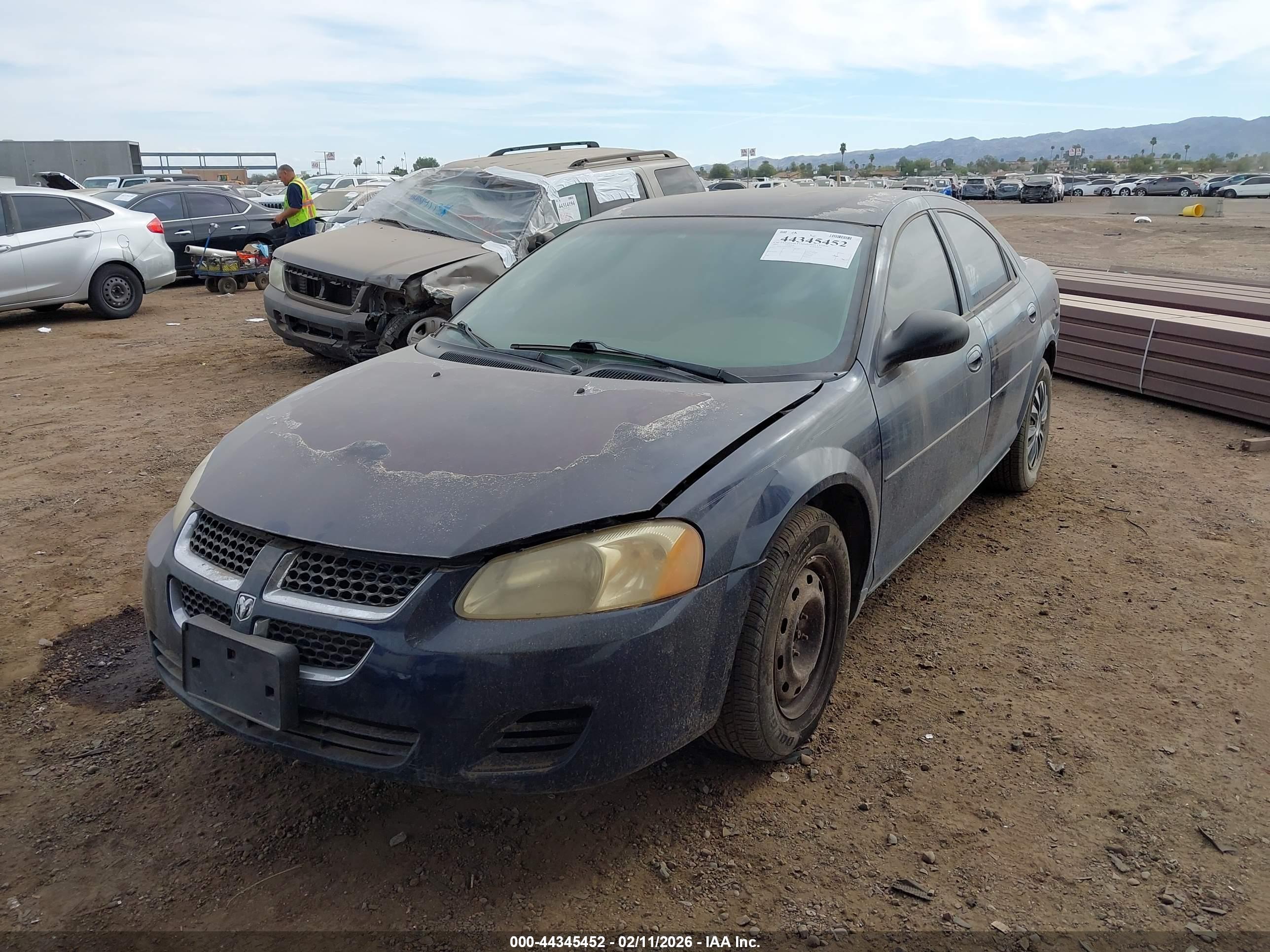 DODGE STRATUS image 2