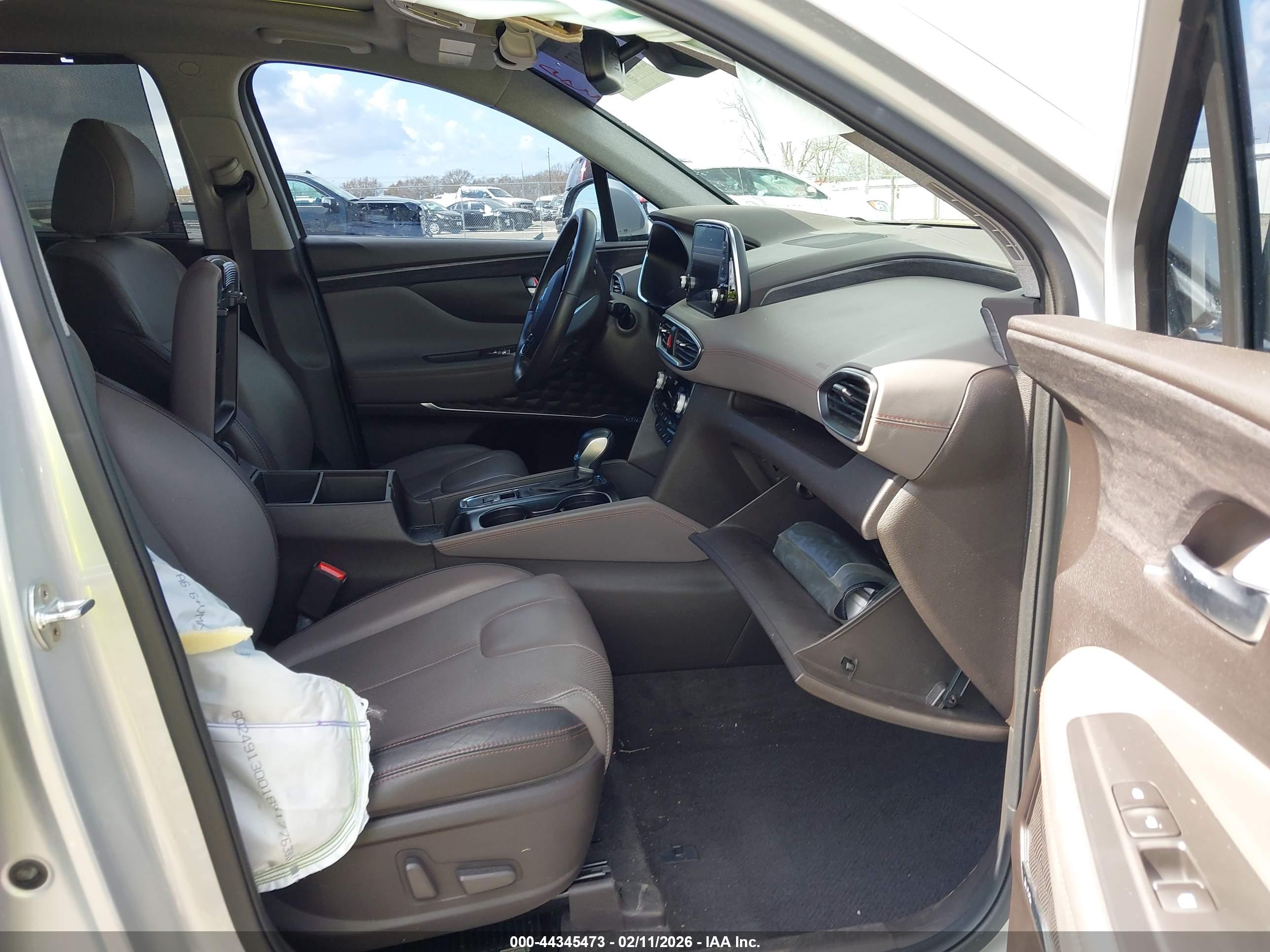HYUNDAI SANTA image 5
