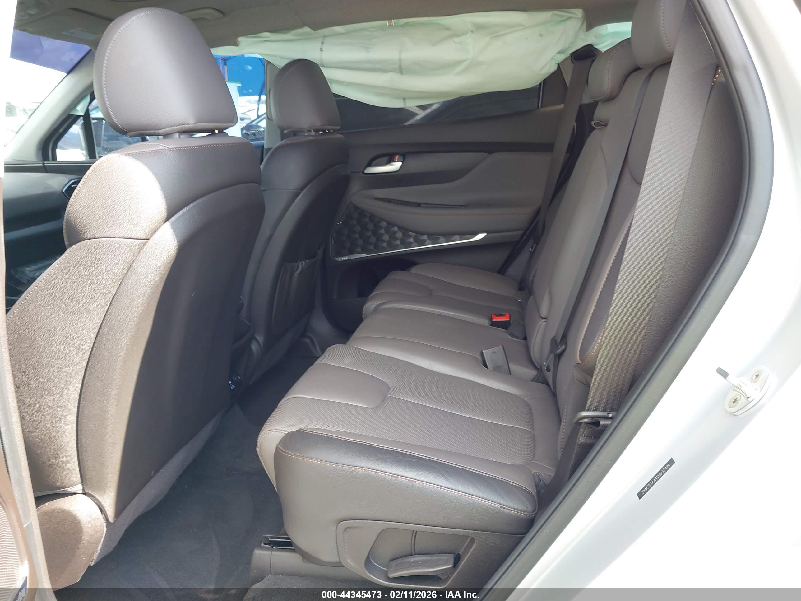 HYUNDAI SANTA image 8
