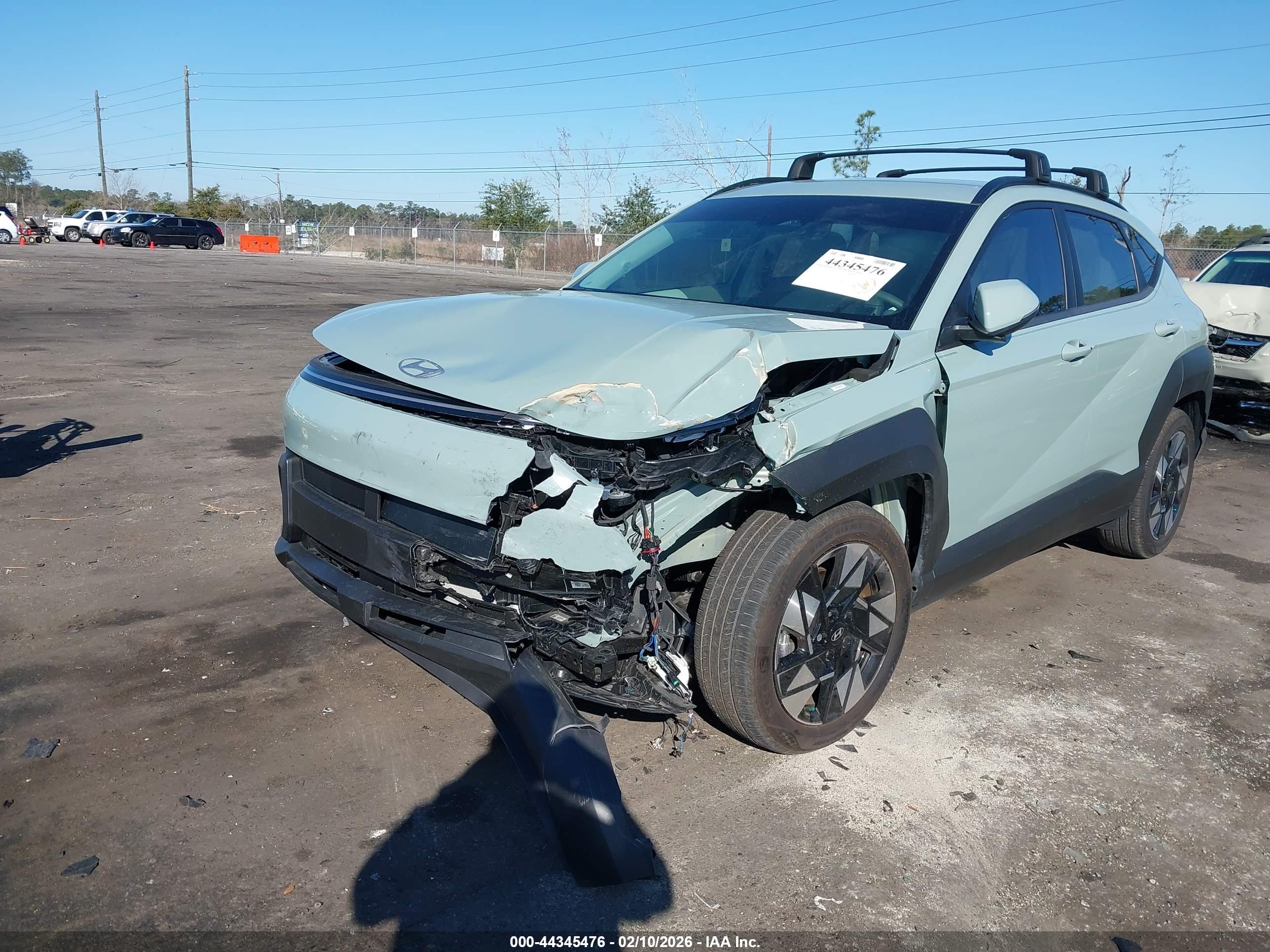 HYUNDAI KONA image 2