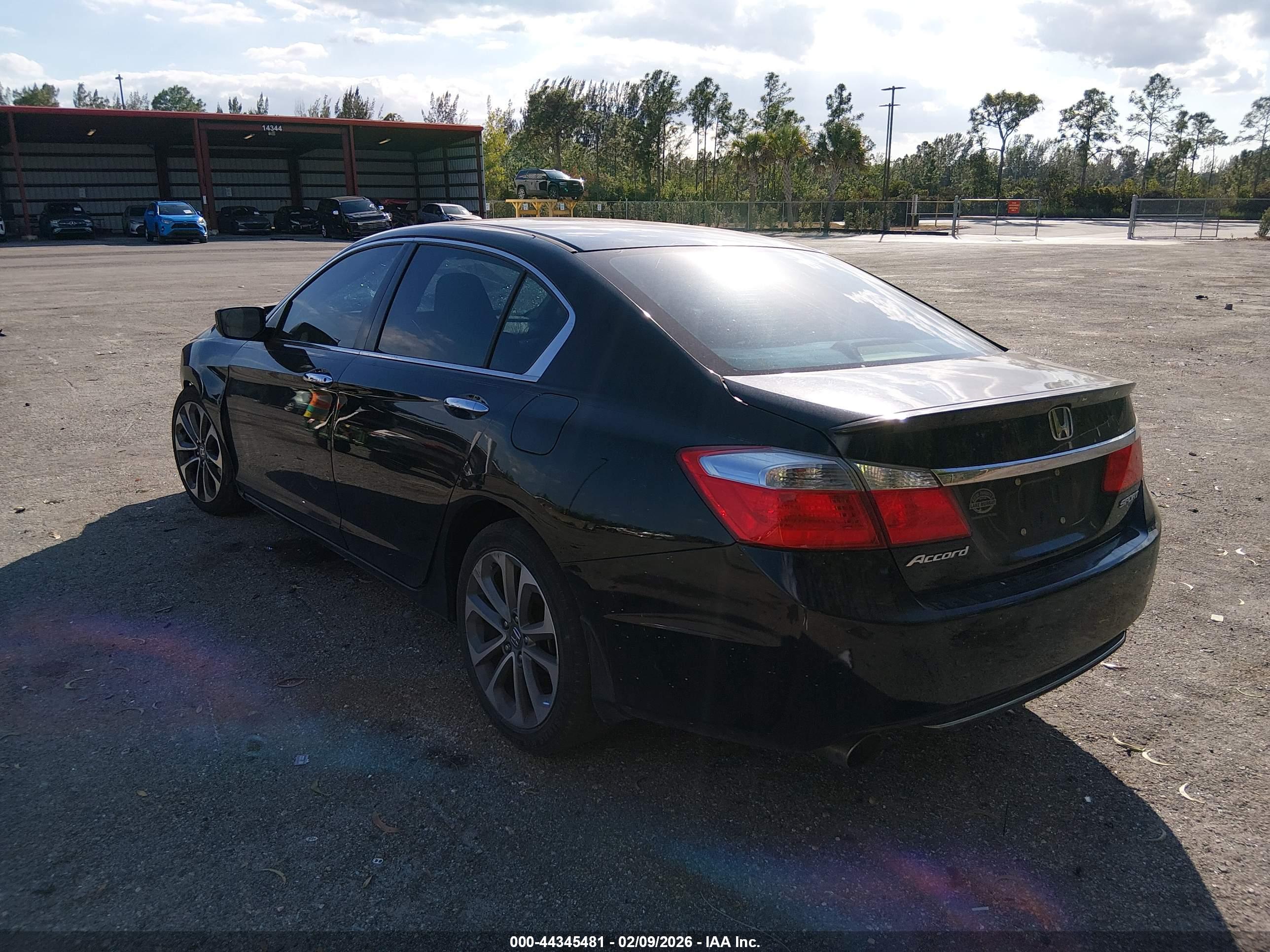 HONDA ACCORD image 3